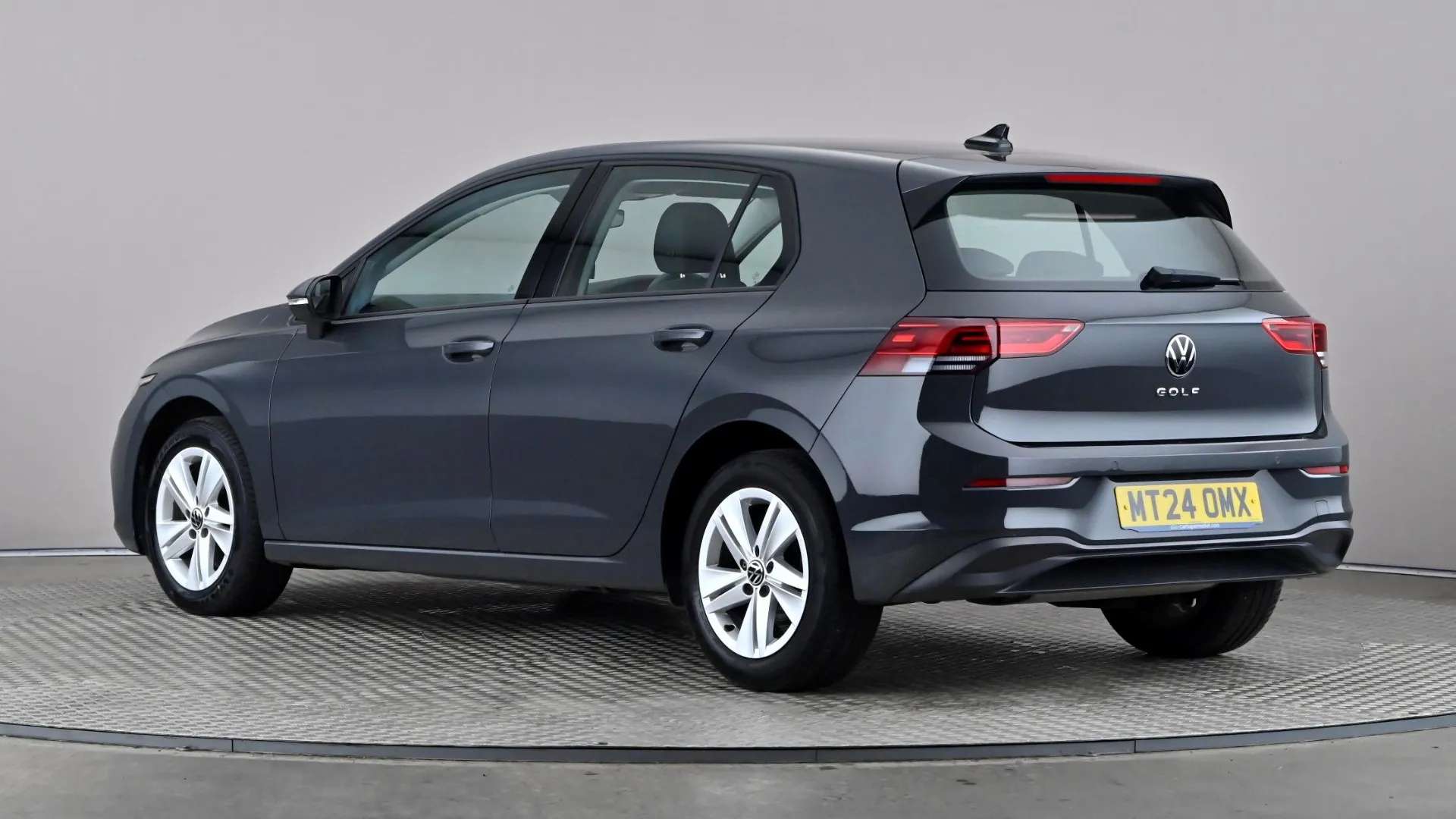 A 2024 VOLKSWAGEN GOLF 1.5 TSI Life A 2024 VOLKSWAGEN GOLF 1.5 TSI Life