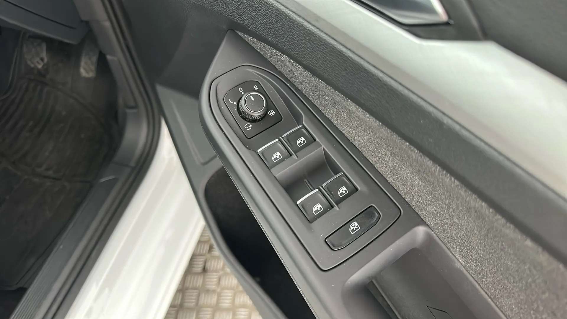 2024 VOLKSWAGEN GOLF 2024 VOLKSWAGEN GOLF