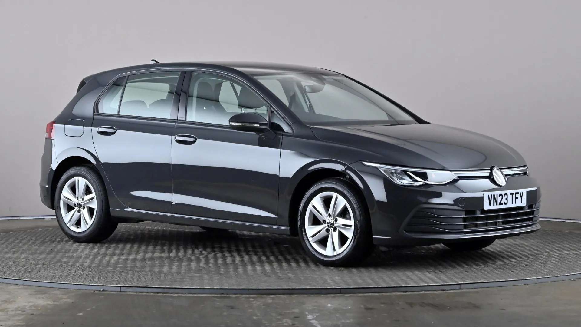 A 2023 VOLKSWAGEN GOLF 1.5 TSI Life A 2023 VOLKSWAGEN GOLF 1.5 TSI Life