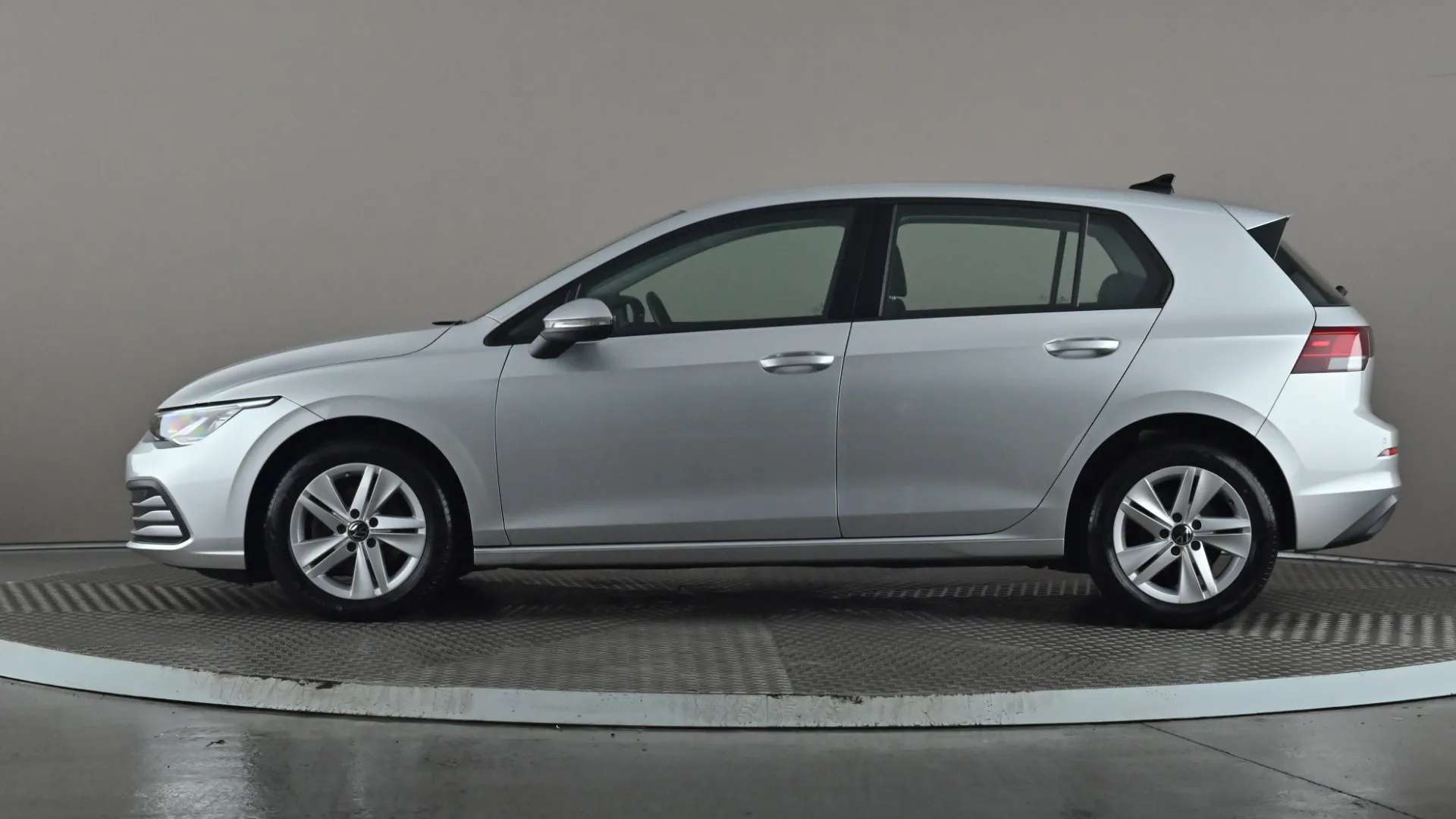 A 2023 VOLKSWAGEN GOLF 1.5 TSI Life A 2023 VOLKSWAGEN GOLF 1.5 TSI Life