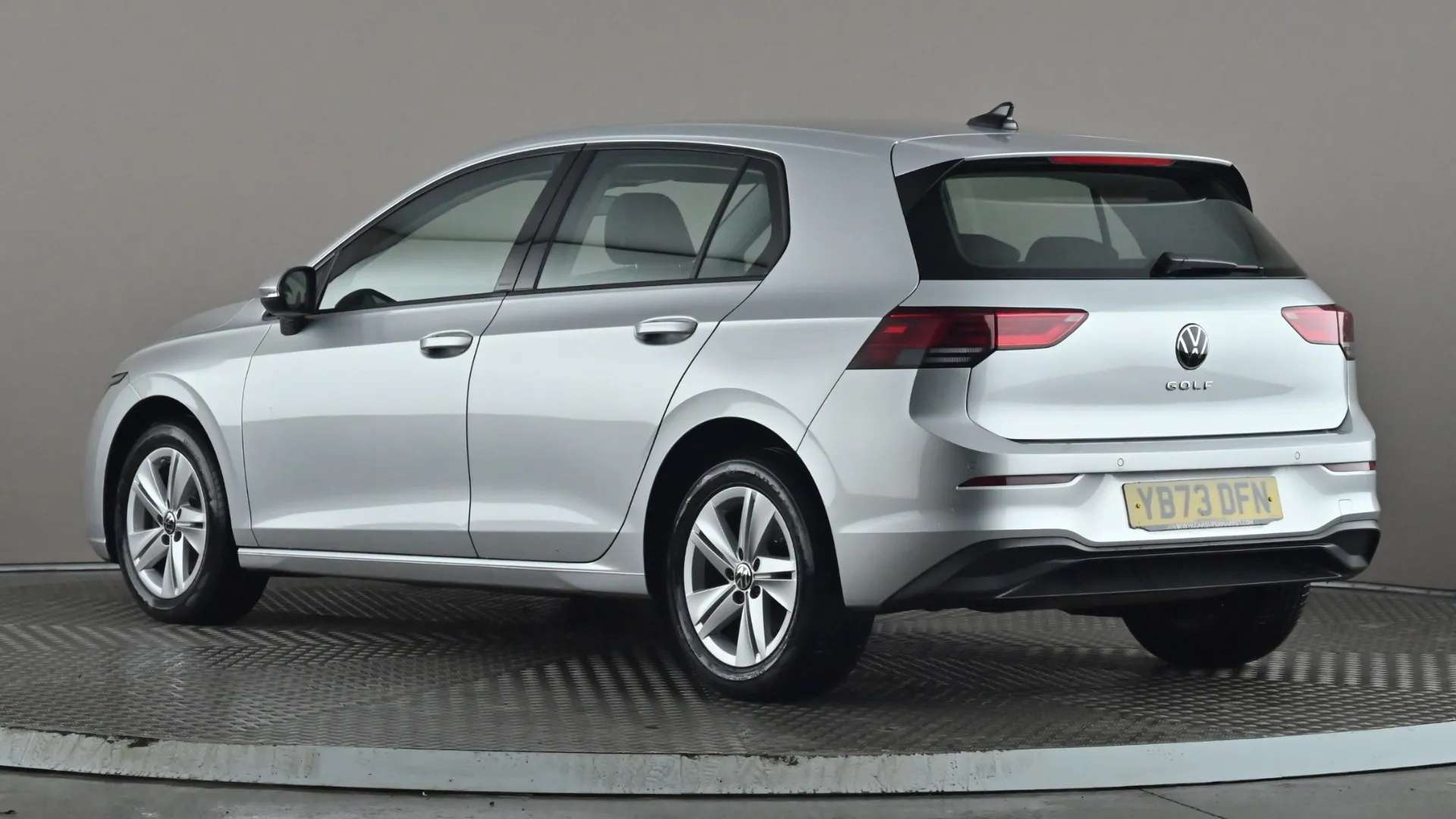 A 2023 VOLKSWAGEN GOLF 1.5 TSI Life A 2023 VOLKSWAGEN GOLF 1.5 TSI Life