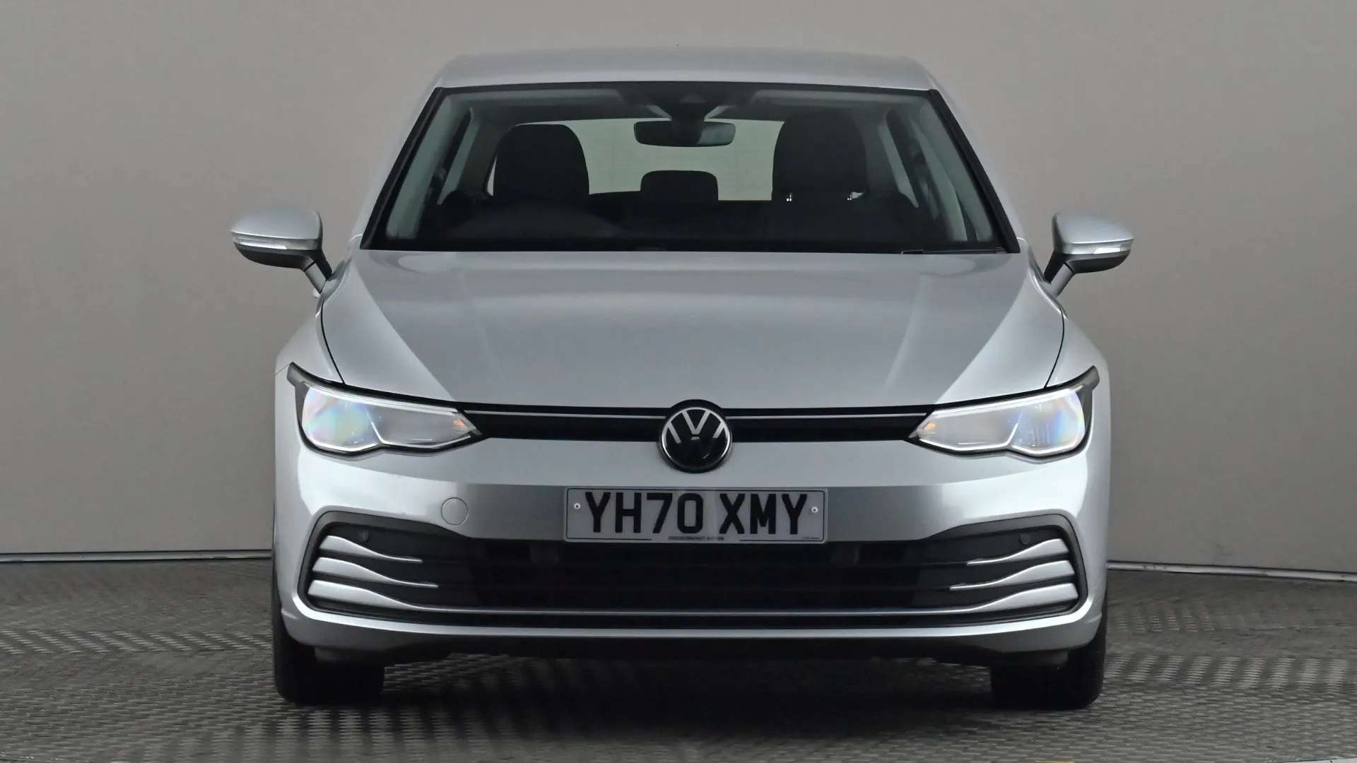 A 2020 VOLKSWAGEN GOLF 1.5 TSI Life A 2020 VOLKSWAGEN GOLF 1.5 TSI Life