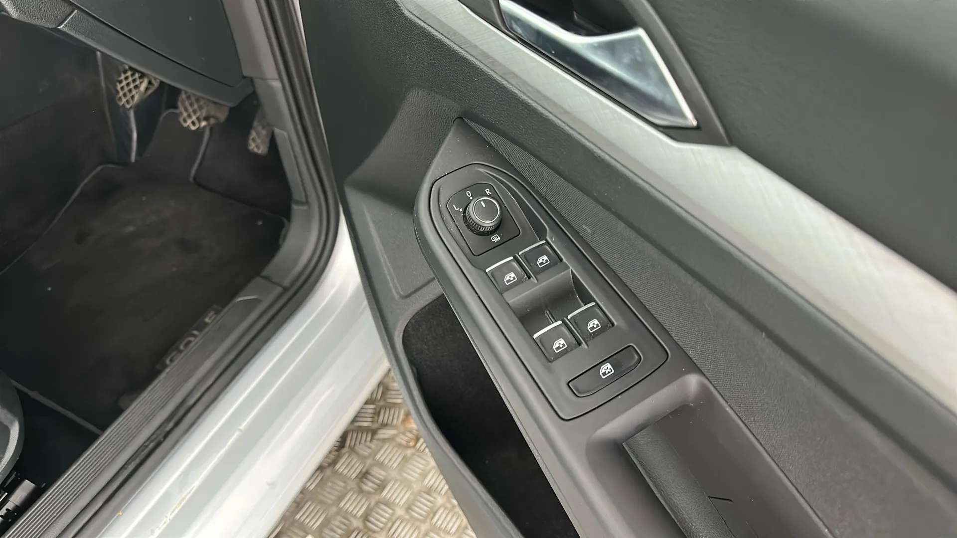 2020 VOLKSWAGEN GOLF 2020 VOLKSWAGEN GOLF