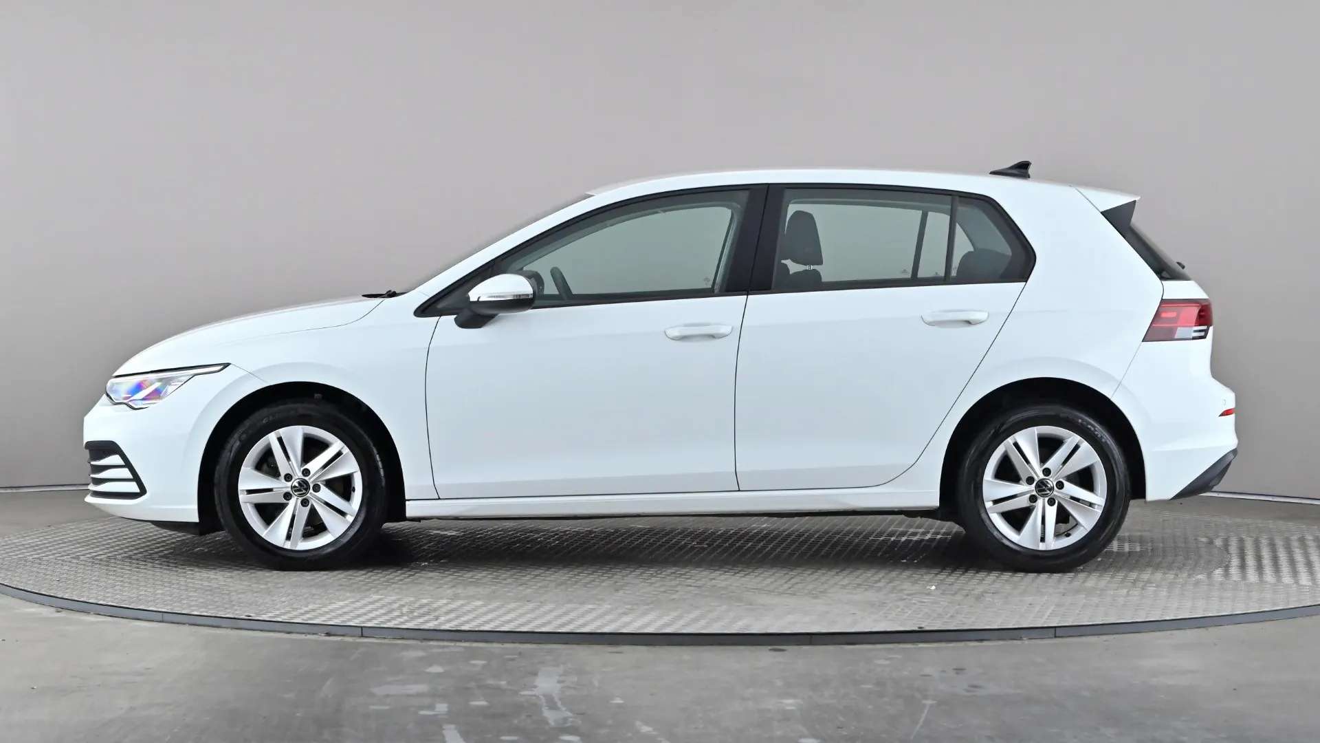 A 2023 VOLKSWAGEN GOLF 1.5 TSI Life A 2023 VOLKSWAGEN GOLF 1.5 TSI Life