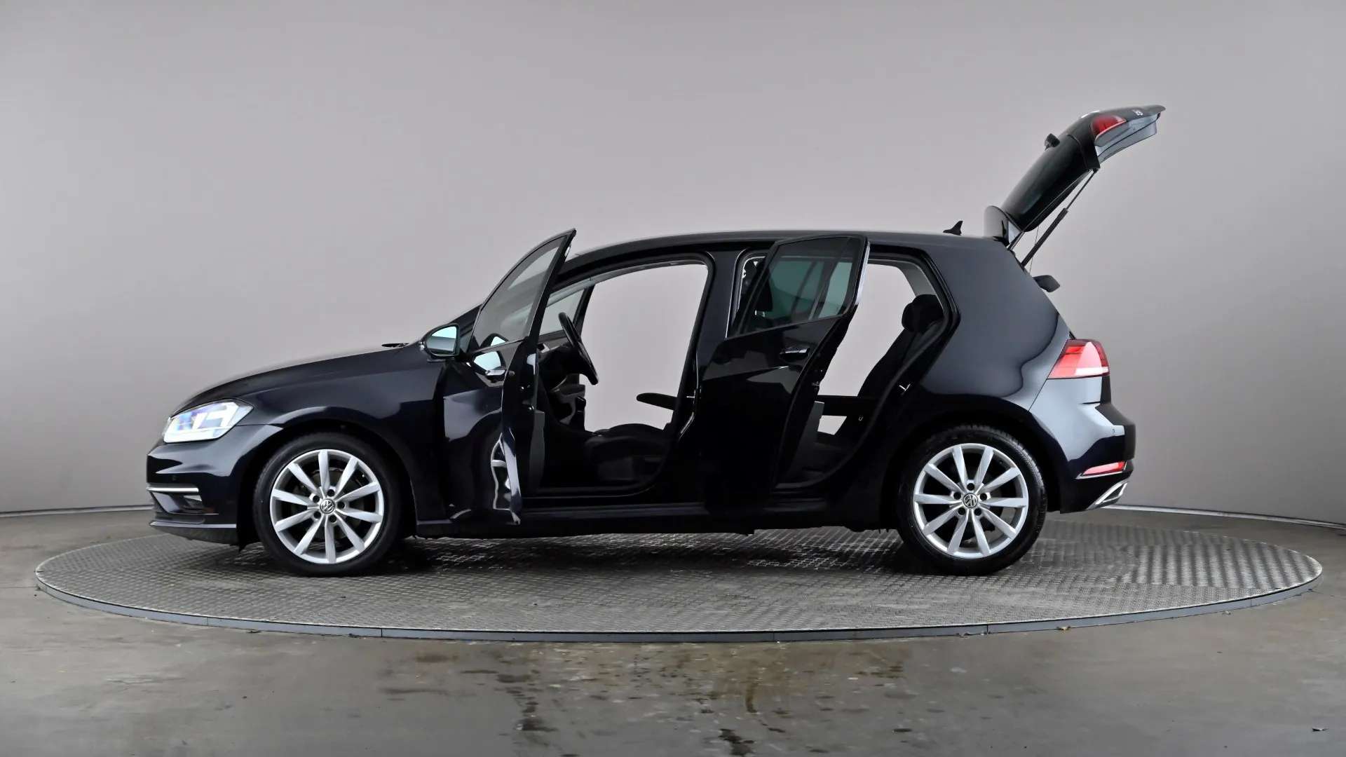 2018 VOLKSWAGEN GOLF 2018 VOLKSWAGEN GOLF