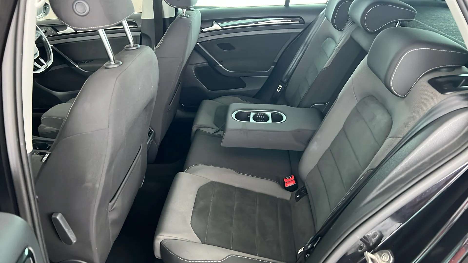 2018 VOLKSWAGEN GOLF 2018 VOLKSWAGEN GOLF