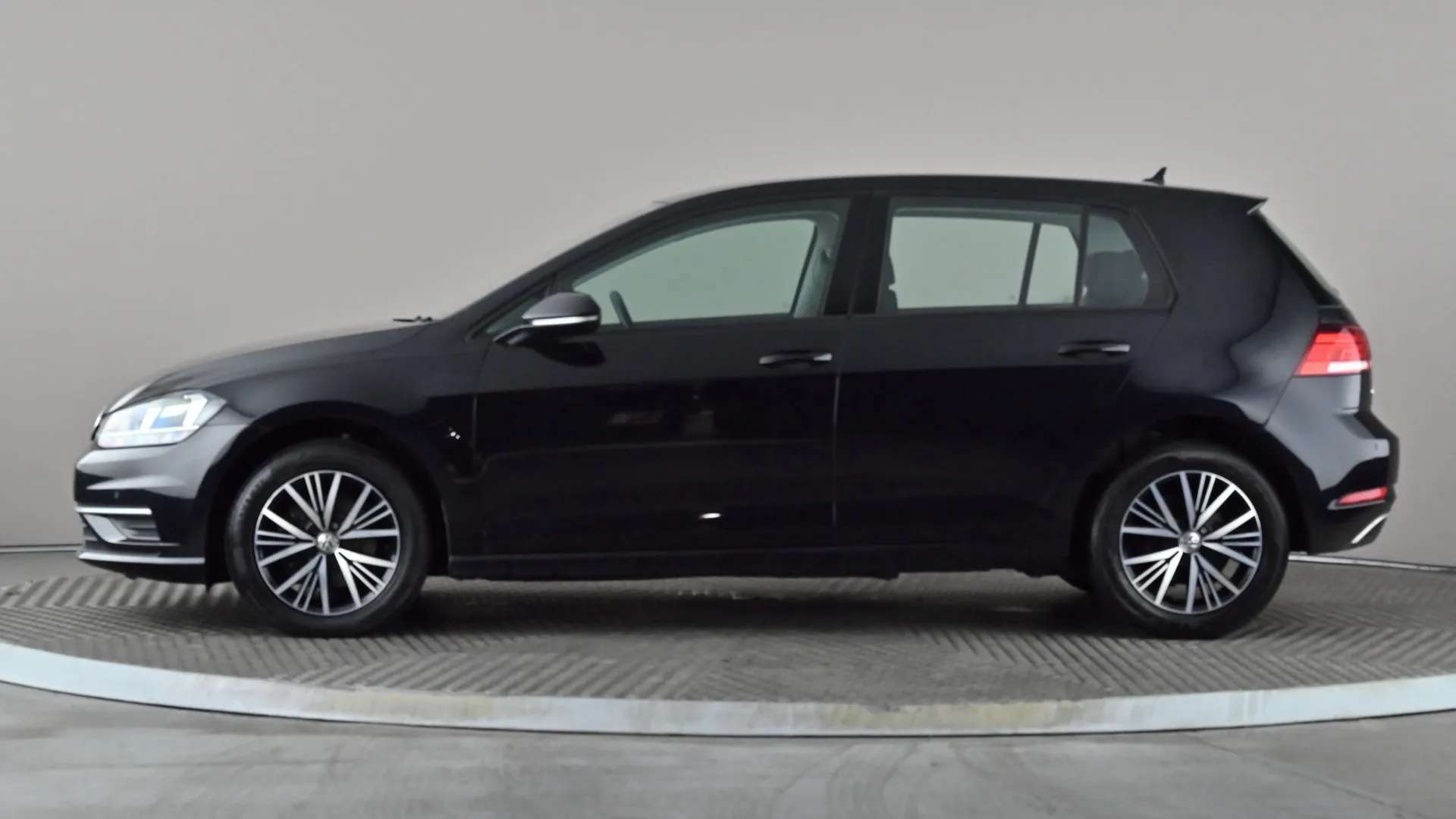 2018 VOLKSWAGEN GOLF 2018 VOLKSWAGEN GOLF
