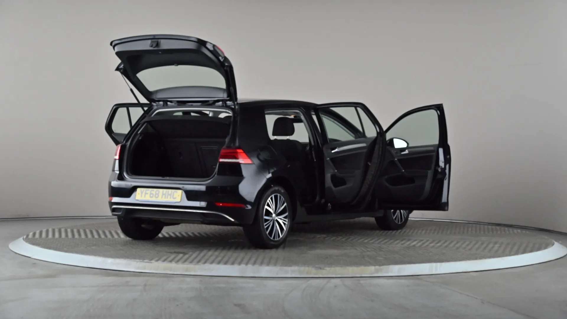 2018 VOLKSWAGEN GOLF 2018 VOLKSWAGEN GOLF
