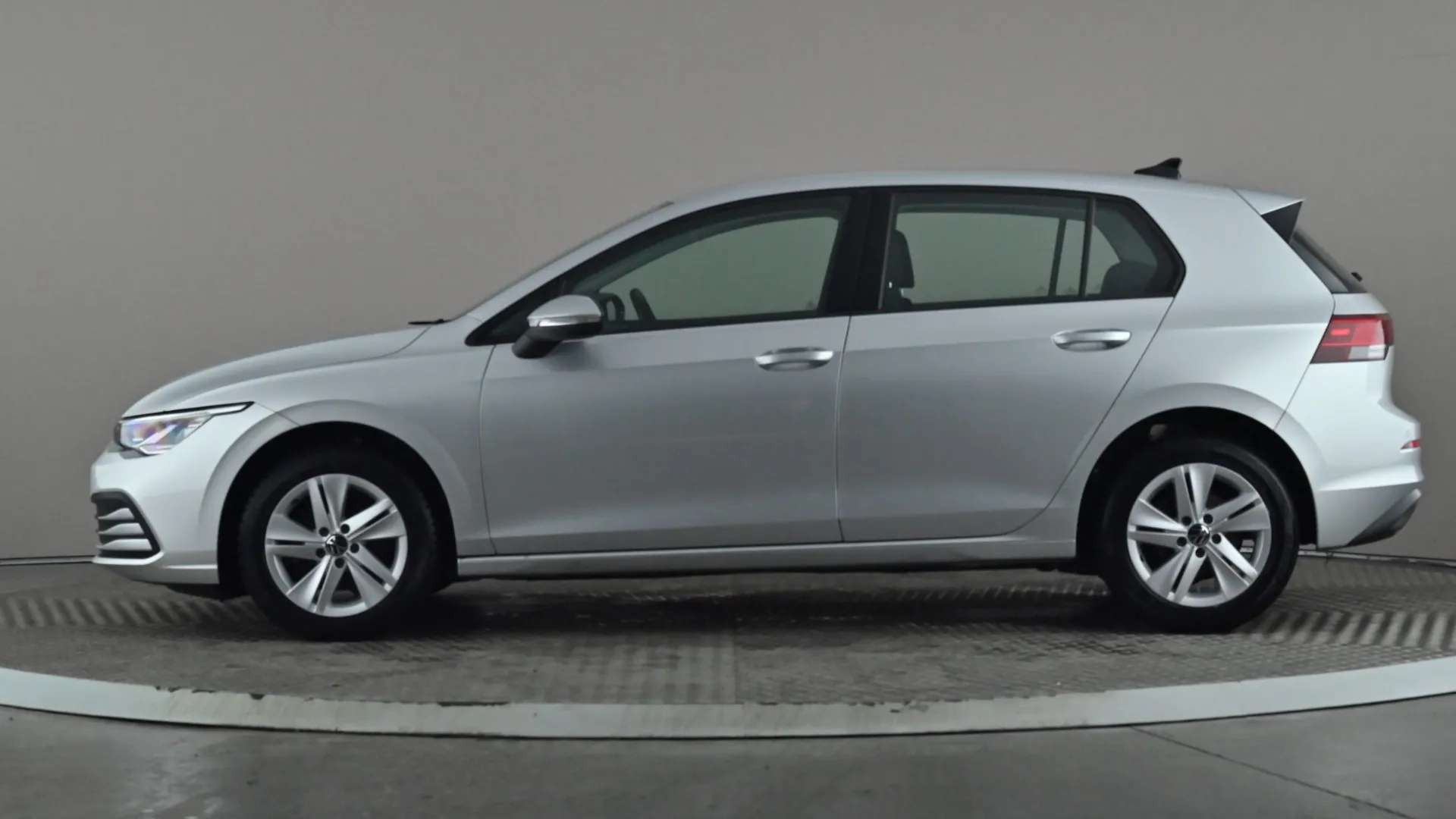 A 2022 VOLKSWAGEN GOLF 2.0 TDI Life A 2022 VOLKSWAGEN GOLF 2.0 TDI Life