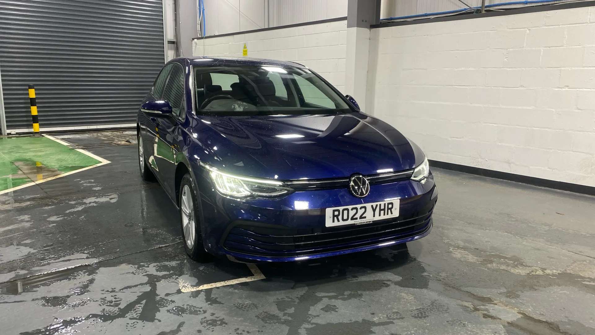 A 2022 VOLKSWAGEN GOLF 2.0 TDI Life A 2022 VOLKSWAGEN GOLF 2.0 TDI Life