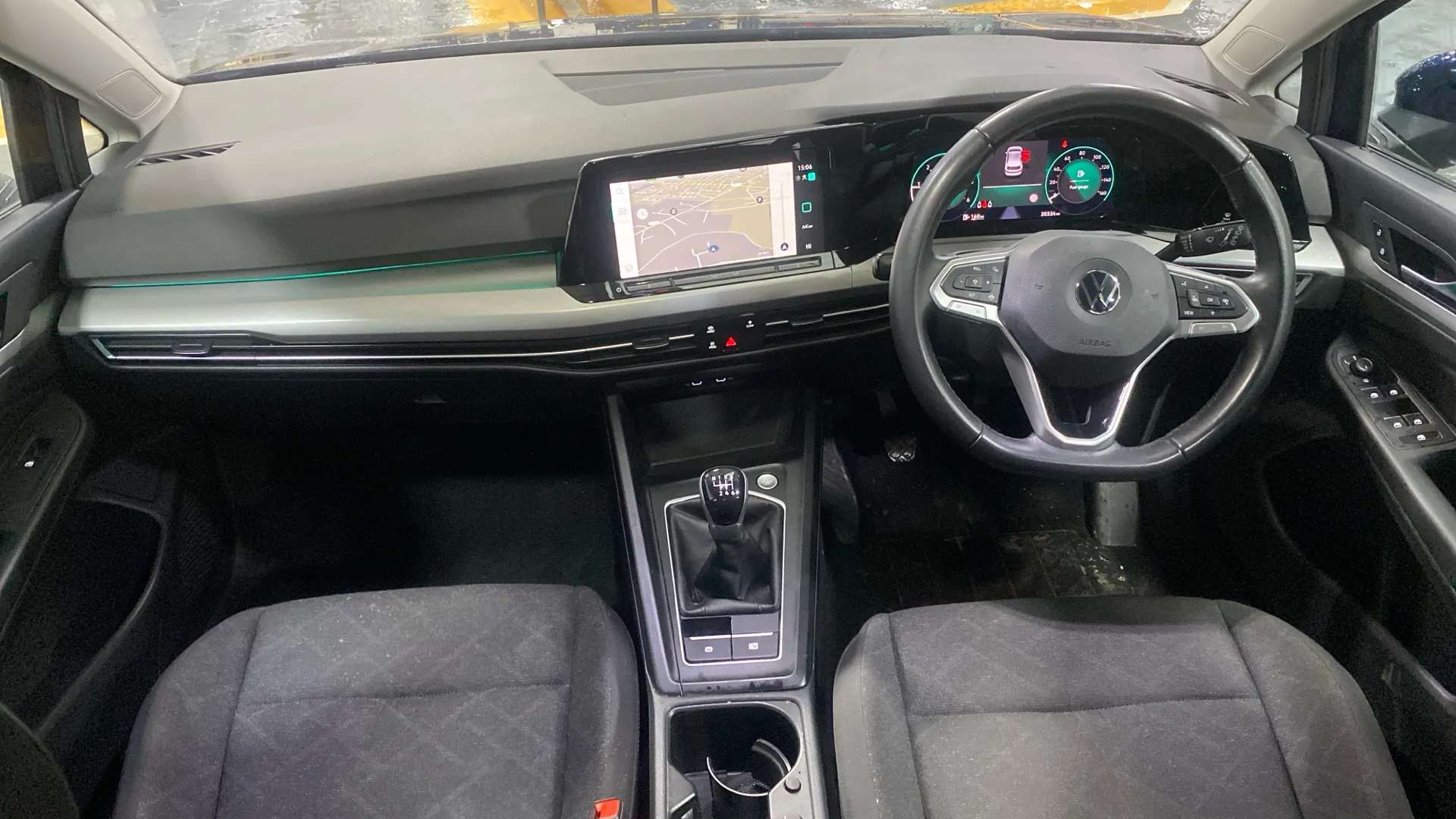 A 2022 VOLKSWAGEN GOLF 2.0 TDI Life A 2022 VOLKSWAGEN GOLF 2.0 TDI Life