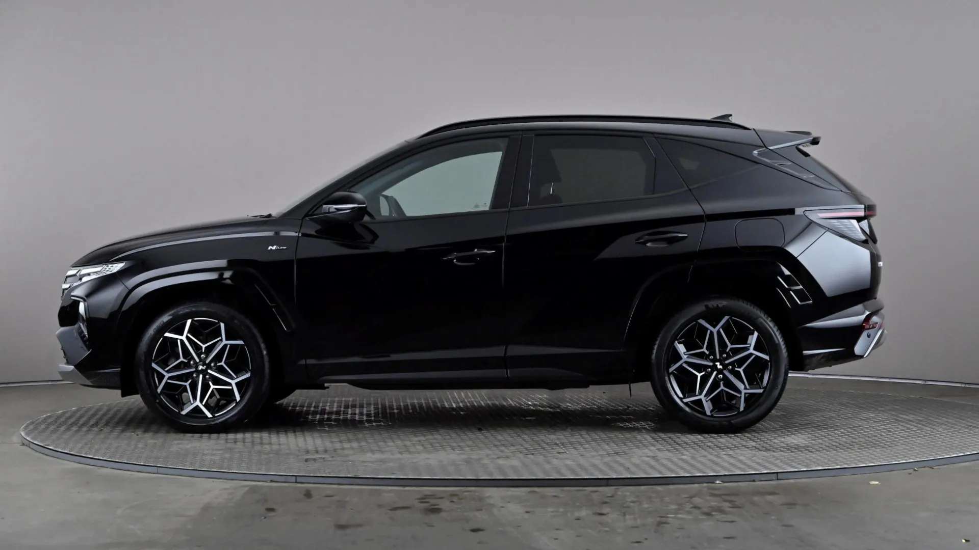 A 2022 HYUNDAI TUCSON 1.6 TGDi Hybrid 230 N Line 2WD Auto A 2022 HYUNDAI TUCSON 1.6 TGDi Hybrid 230 N Line 2WD Auto