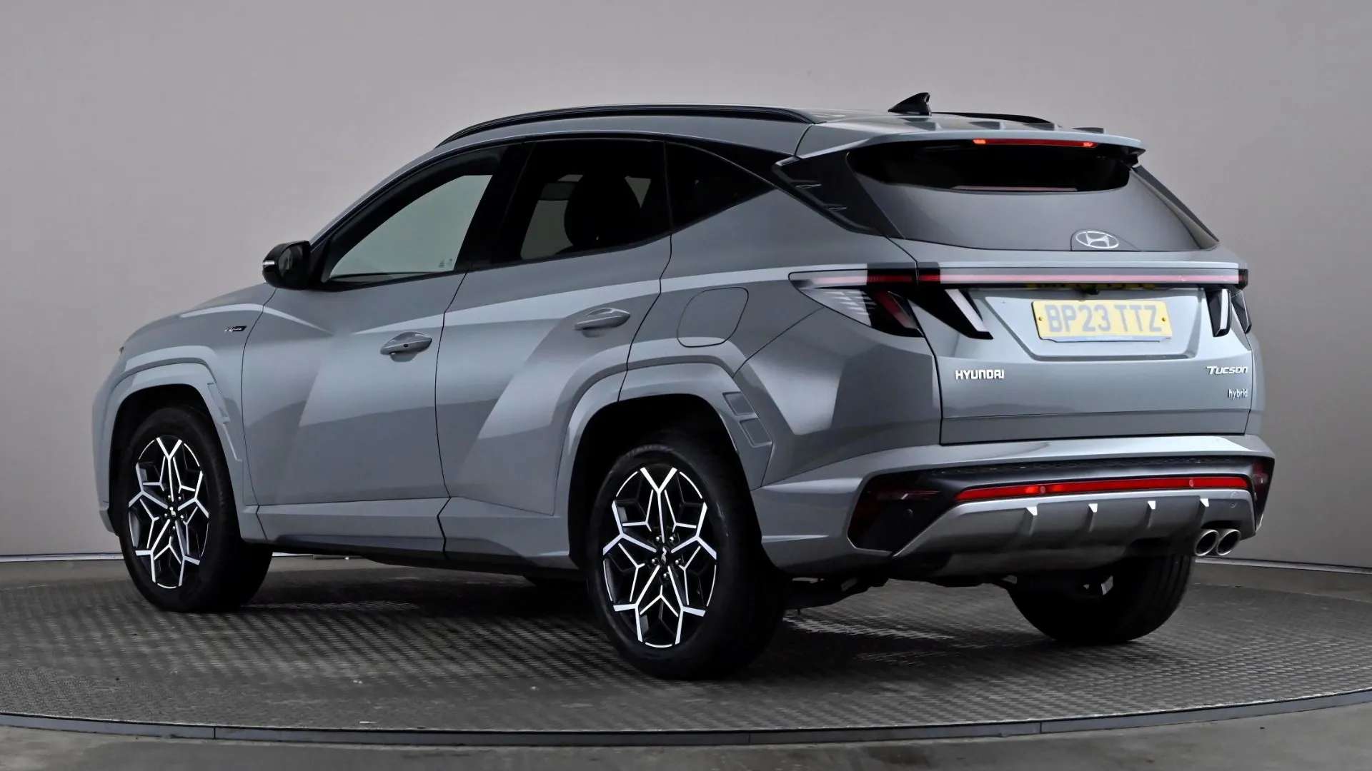 A 2023 HYUNDAI TUCSON 1.6 TGDi Hybrid 230 N Line 2WD Auto A 2023 HYUNDAI TUCSON 1.6 TGDi Hybrid 230 N Line 2WD Auto