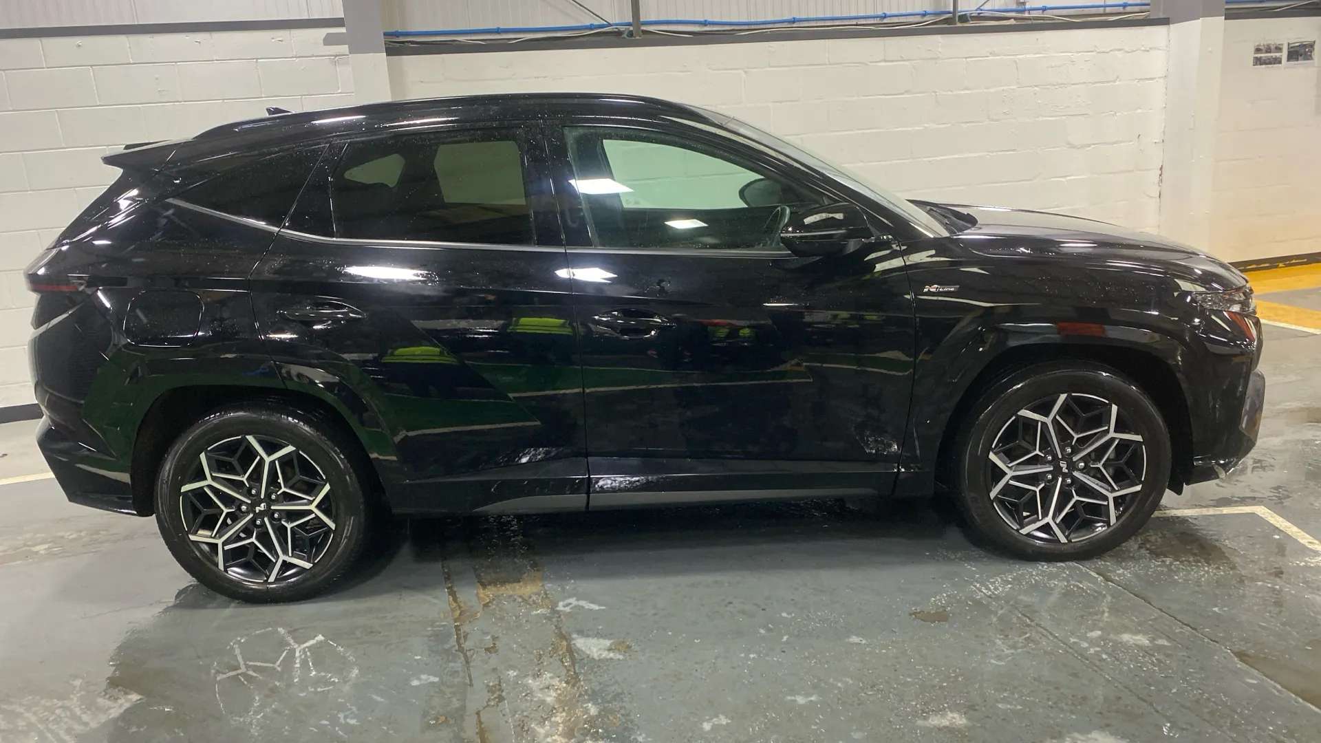 A 2022 HYUNDAI TUCSON 1.6 TGDi Plug-in Hybrid N Line 4WD Auto A 2022 HYUNDAI TUCSON 1.6 TGDi Plug-in Hybrid N Line 4WD Auto