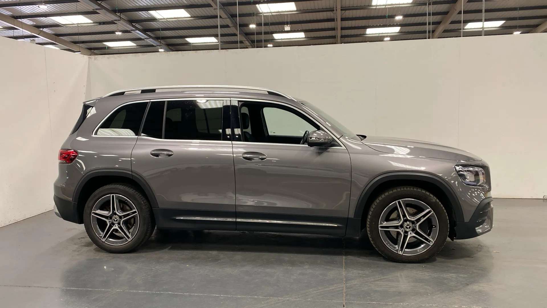 A 2022 MERCEDES-BENZ GLB GLB 200 AMG Line 7G-Tronic A 2022 MERCEDES-BENZ GLB GLB 200 AMG Line 7G-Tronic