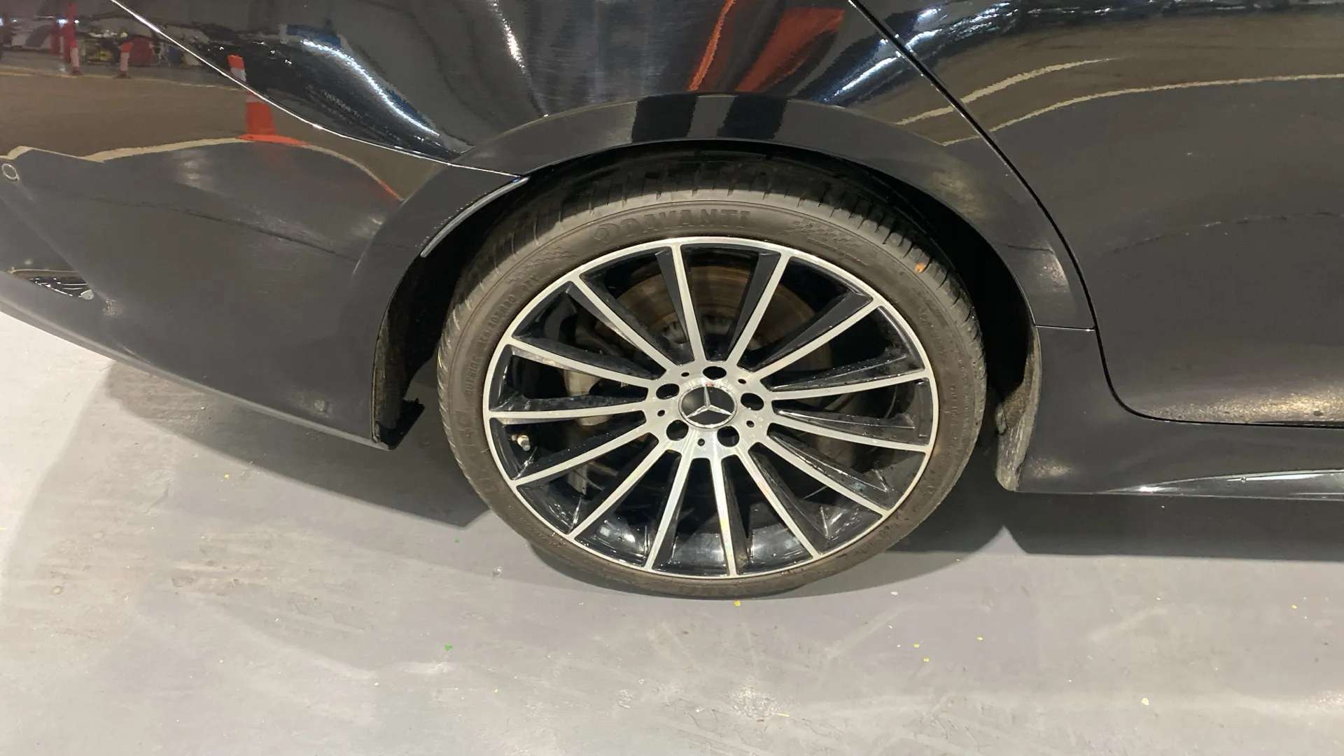 A 2019 MERCEDES-BENZ CLS CLS 350d 4Matic AMG Line 9G-Tronic A 2019 MERCEDES-BENZ CLS CLS 350d 4Matic AMG Line 9G-Tronic