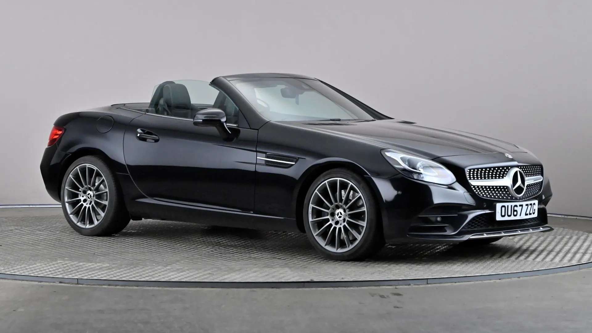 A 2017 MERCEDES-BENZ SLC SLC 200 AMG Line 9G-Tronic A 2017 MERCEDES-BENZ SLC SLC 200 AMG Line 9G-Tronic