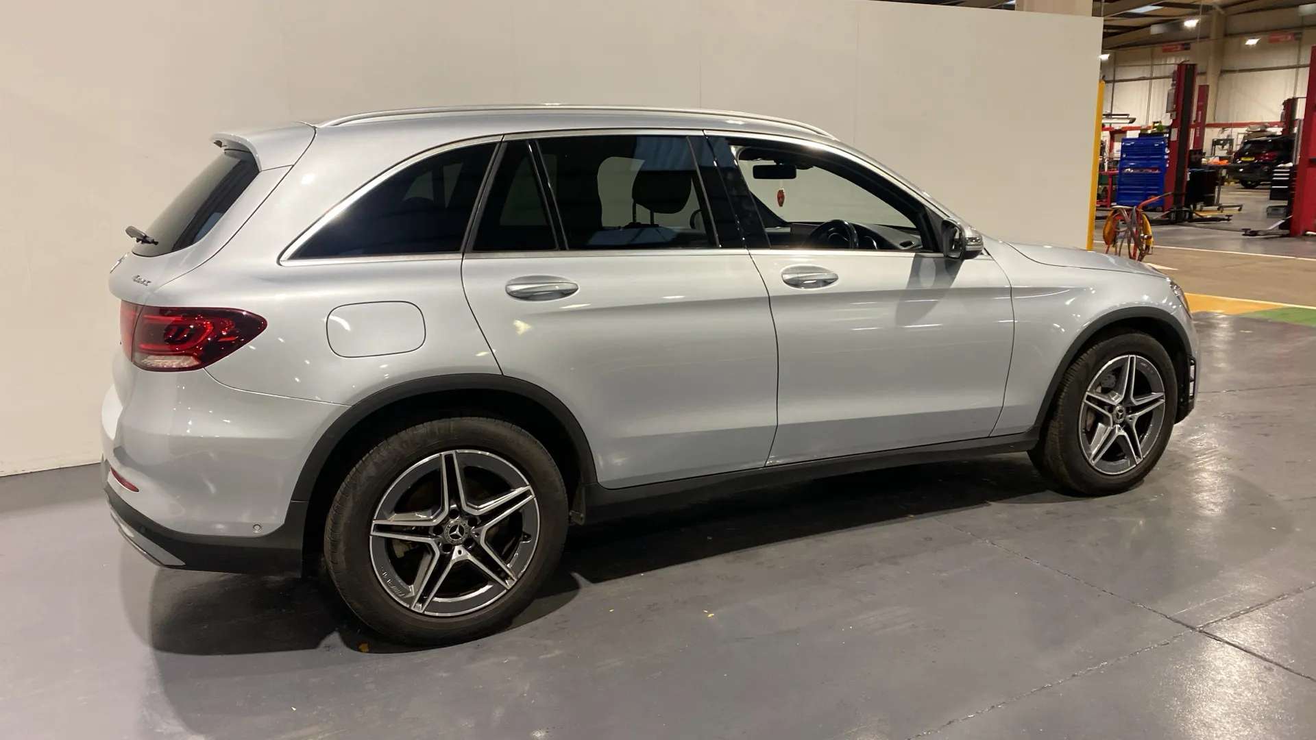 A 2021 MERCEDES-BENZ GLC GLC 220d 4Matic AMG Line 9G-Tronic A 2021 MERCEDES-BENZ GLC GLC 220d 4Matic AMG Line 9G-Tronic