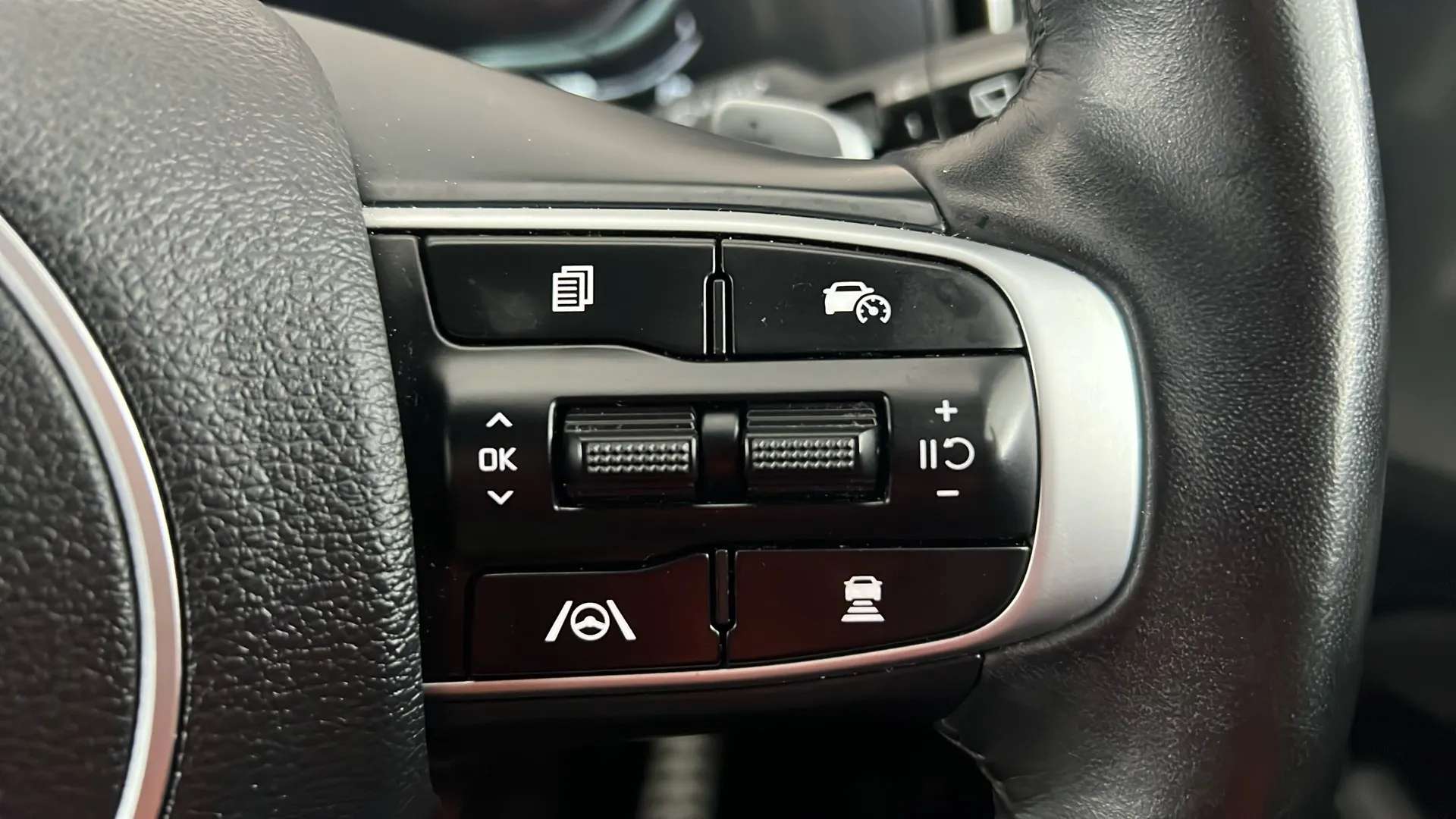 2023 KIA SPORTAGE 2023 KIA SPORTAGE