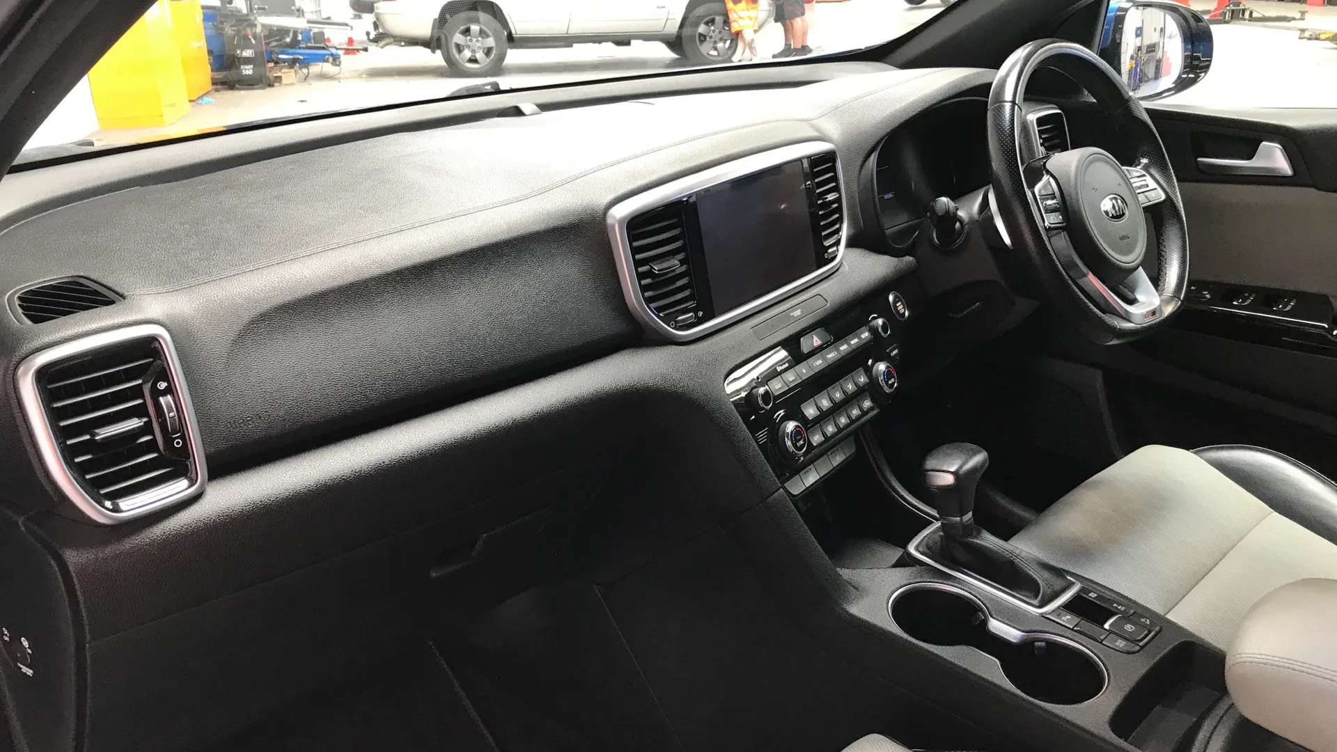 2021 KIA SPORTAGE 2021 KIA SPORTAGE