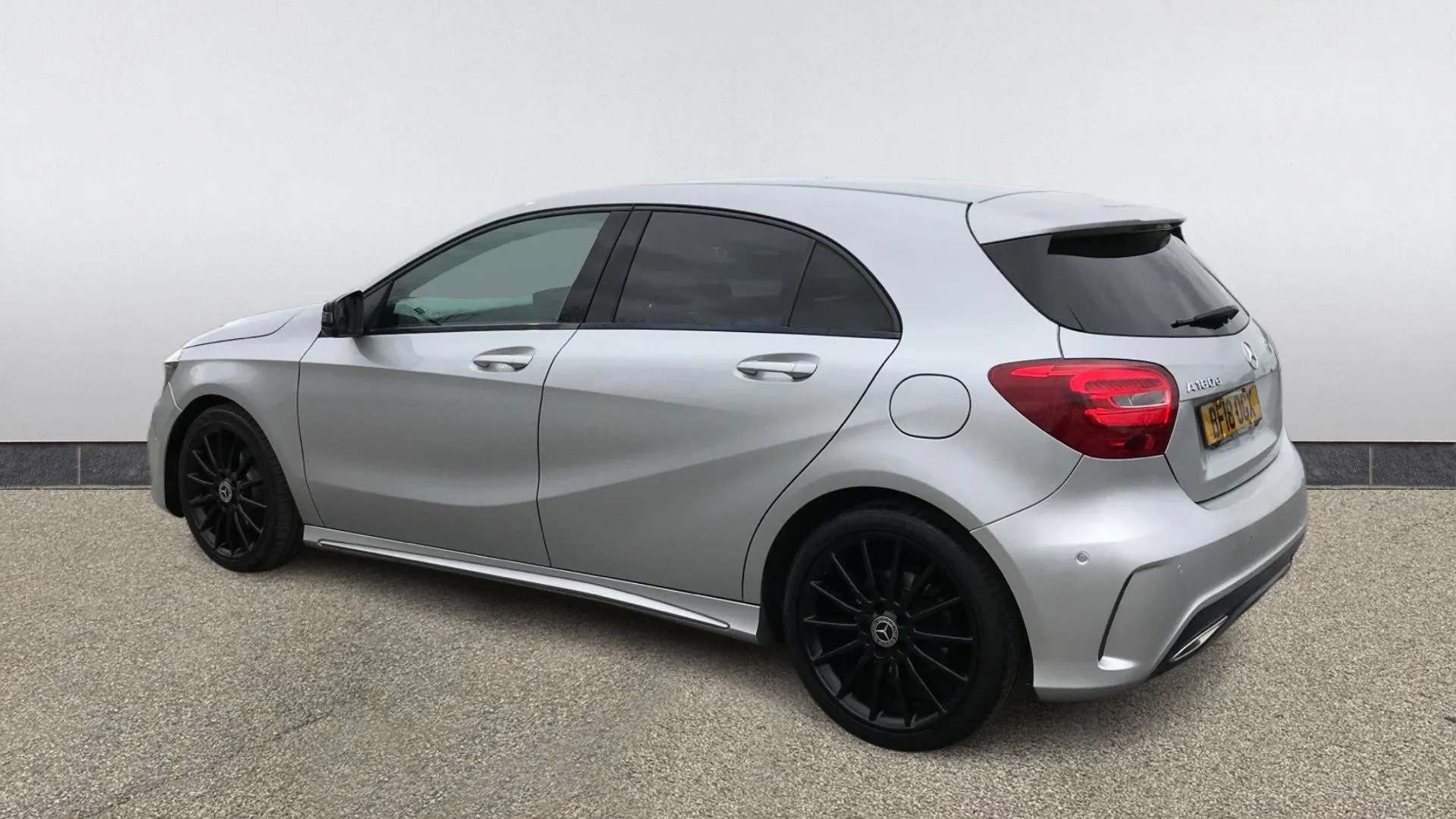 A 2018 MERCEDES-BENZ A CLASS A180d AMG Line Executive A 2018 MERCEDES-BENZ A CLASS A180d AMG Line Executive