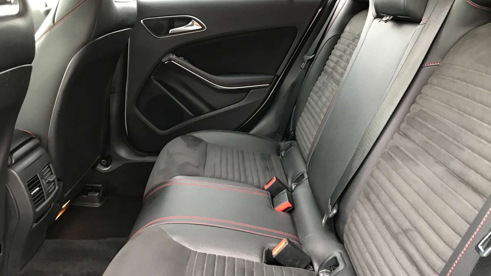 2018 MERCEDES-BENZ A CLASS 2018 MERCEDES-BENZ A CLASS