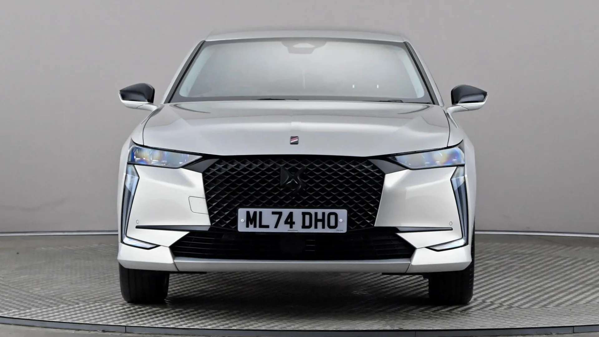 A 2024 DS DS 4 1.2 PureTech Performance Line Nav EAT8 A 2024 DS DS 4 1.2 PureTech Performance Line Nav EAT8