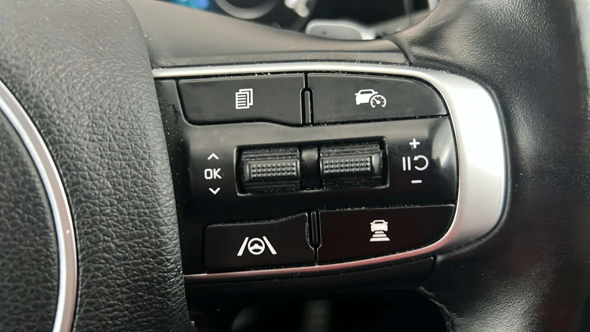 2023 KIA SPORTAGE 2023 KIA SPORTAGE