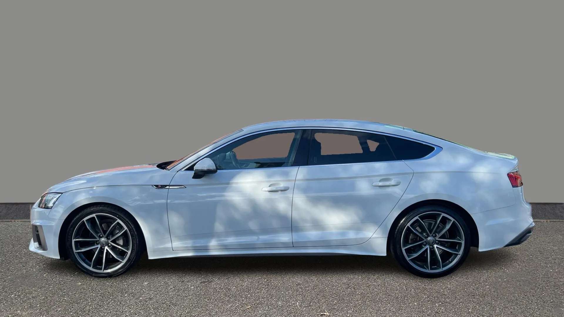 A 2021 AUDI A5 40 TFSI 204 S Line S Tronic A 2021 AUDI A5 40 TFSI 204 S Line S Tronic