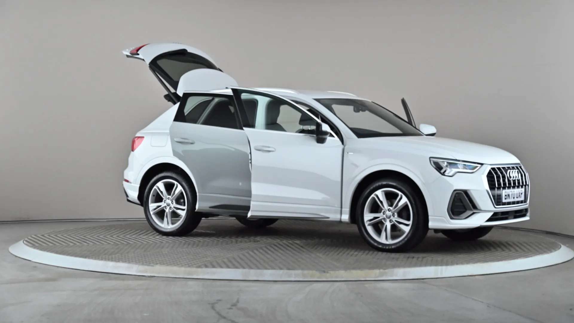 2020 AUDI Q3 2020 AUDI Q3