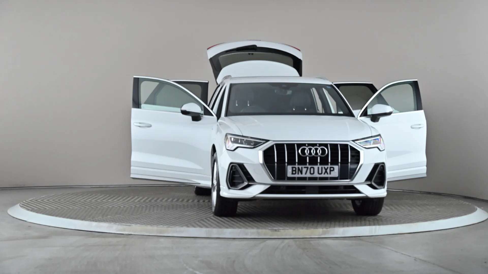 2020 AUDI Q3 2020 AUDI Q3