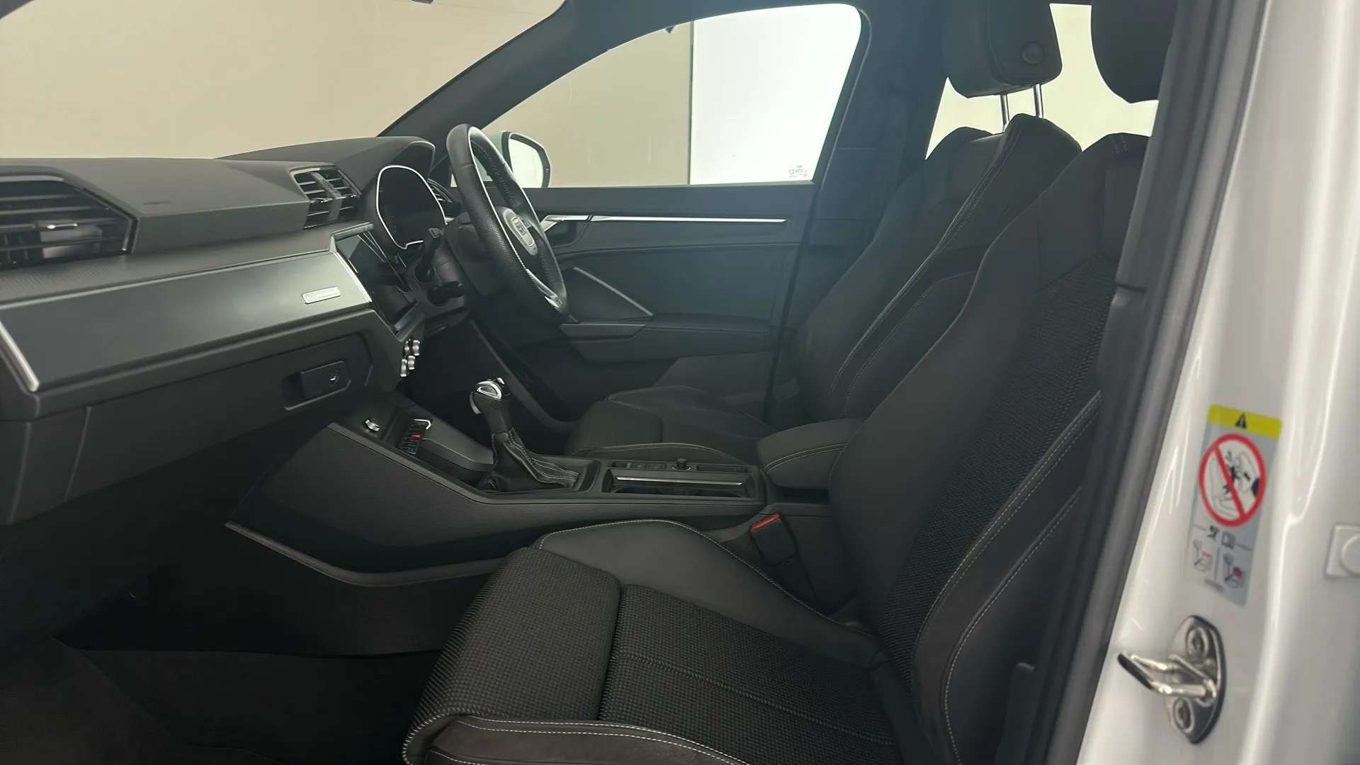2020 AUDI Q3 2020 AUDI Q3