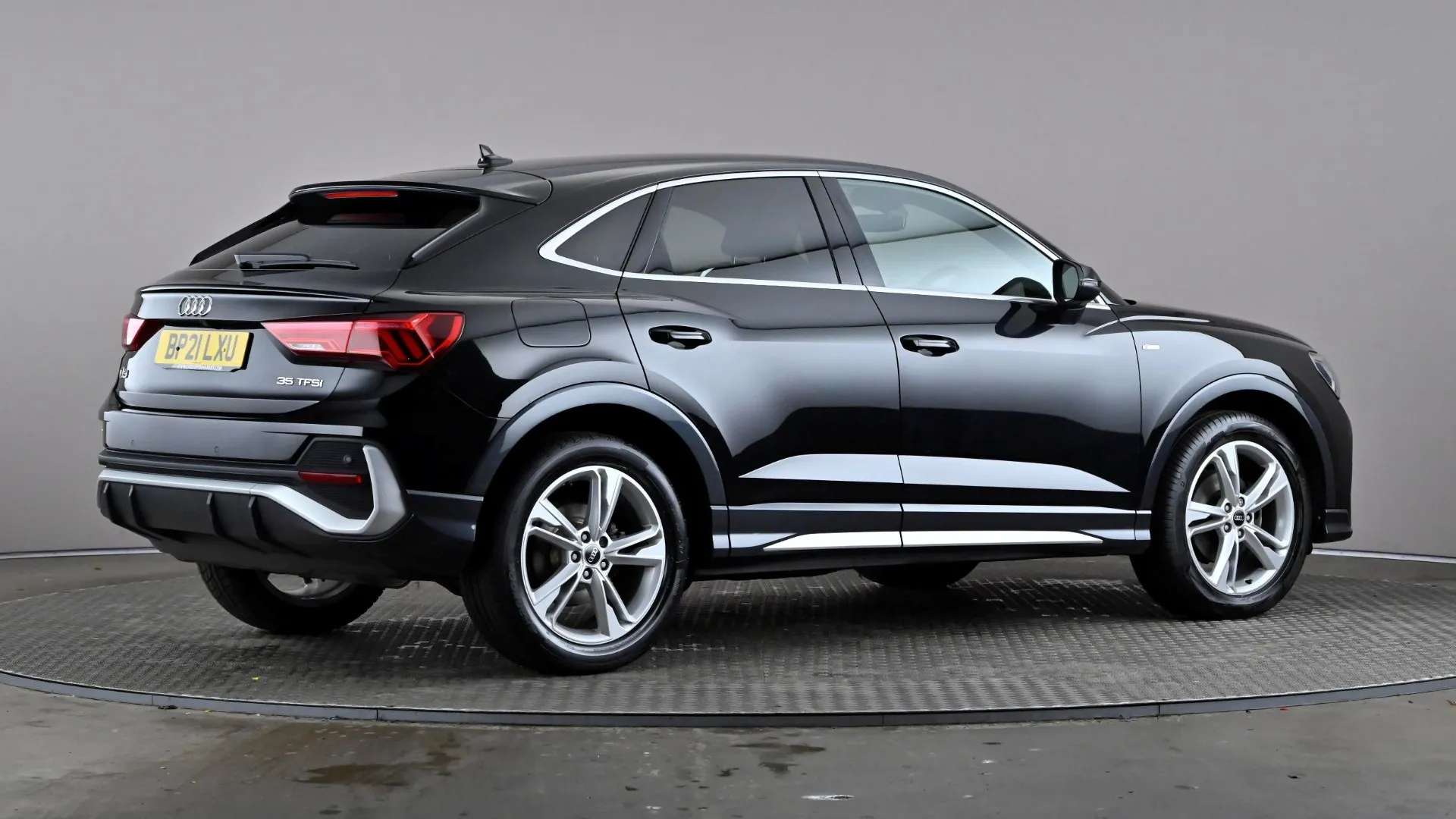 2021 AUDI Q3 2021 AUDI Q3