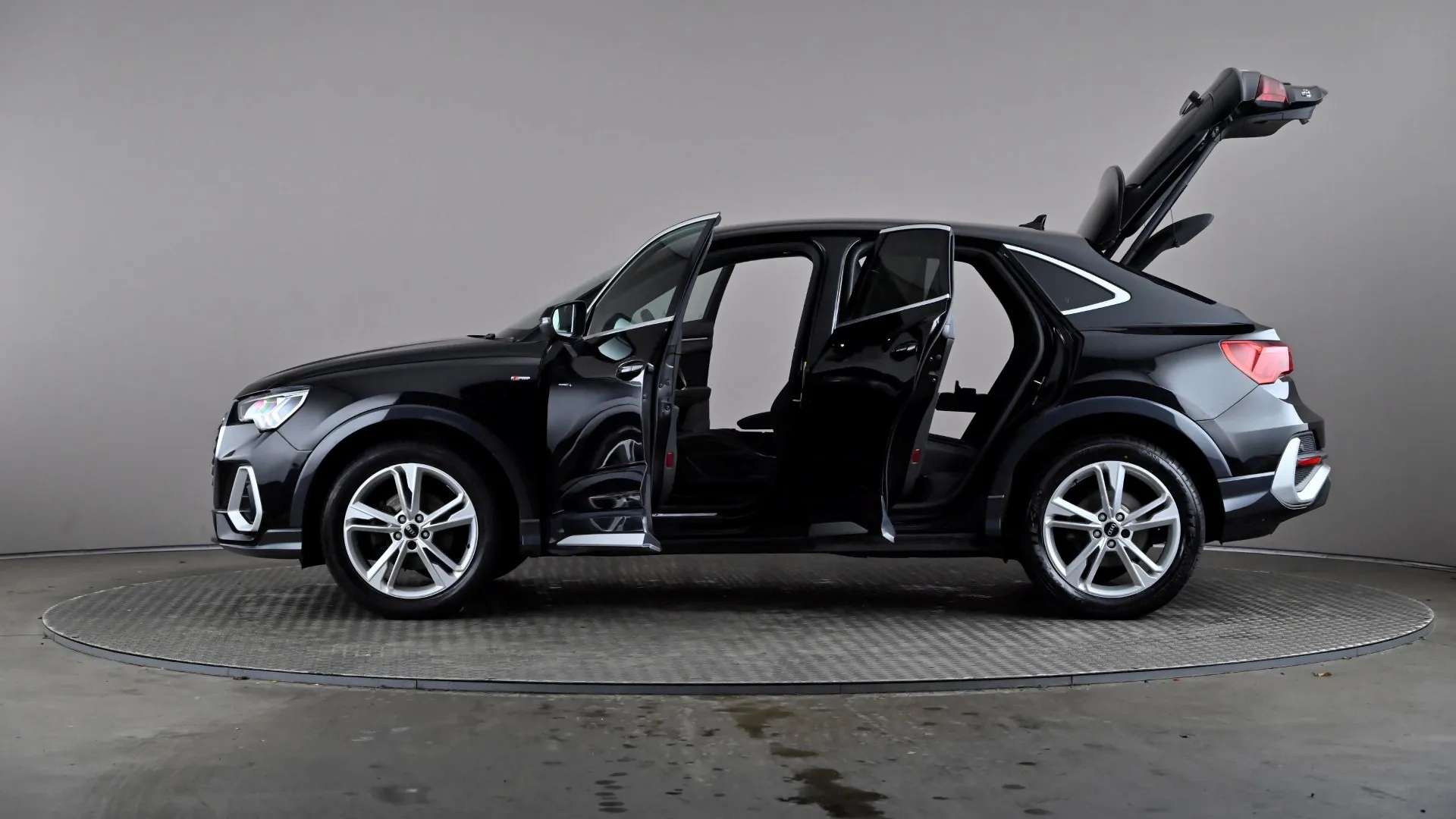 2021 AUDI Q3 2021 AUDI Q3