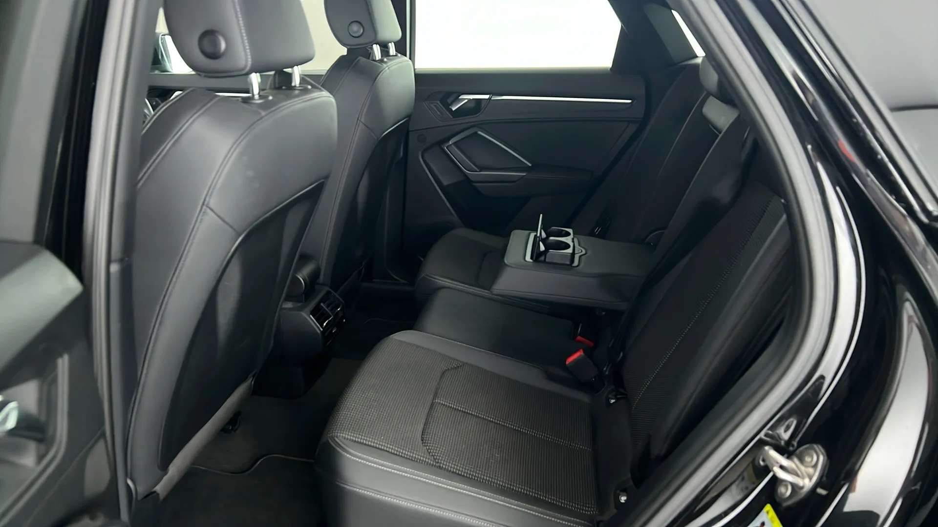 2021 AUDI Q3 2021 AUDI Q3