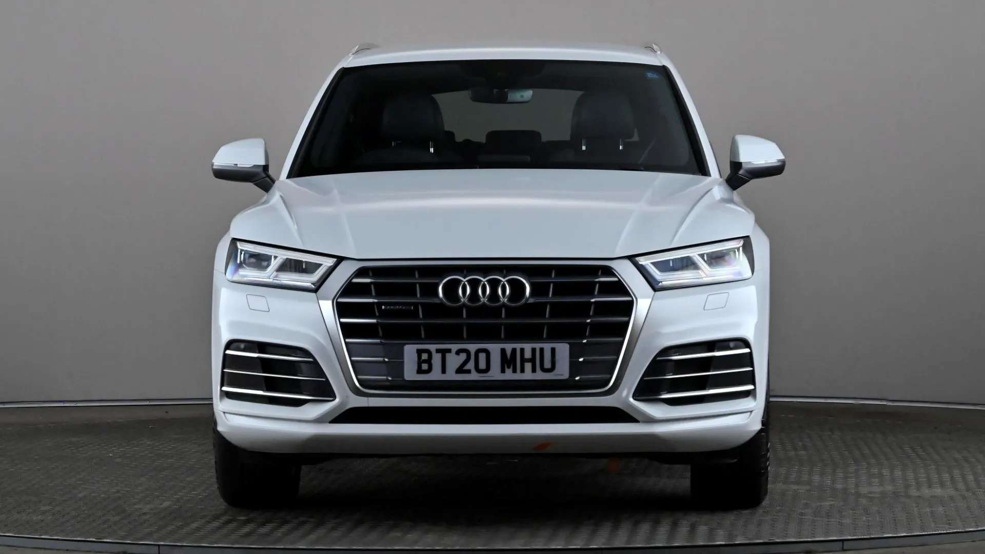 A 2020 AUDI Q5 45 TFSI Quattro S Line S Tronic A 2020 AUDI Q5 45 TFSI Quattro S Line S Tronic
