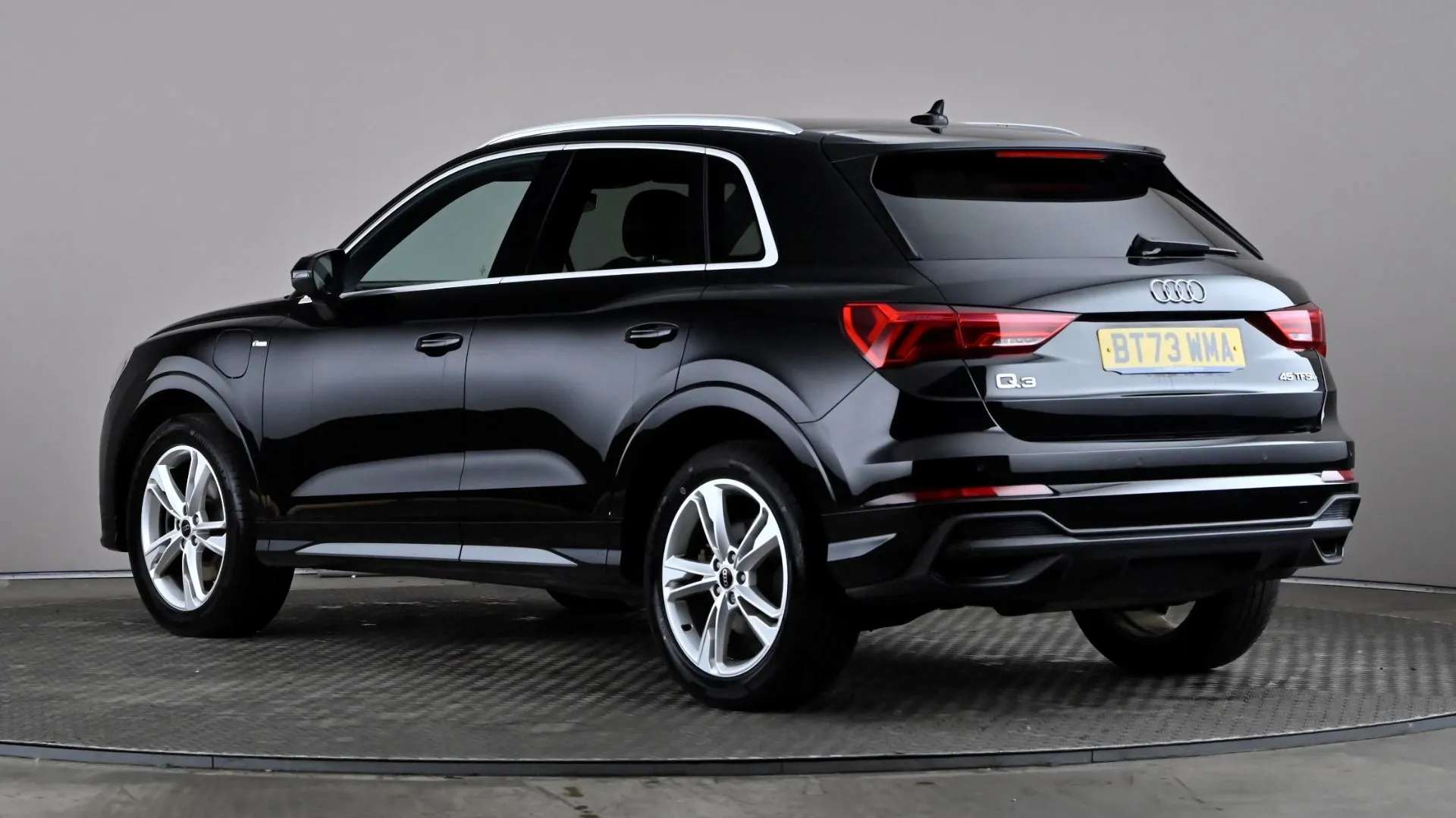 A 2023 AUDI Q3 45 TFSI e S Line S Tronic A 2023 AUDI Q3 45 TFSI e S Line S Tronic