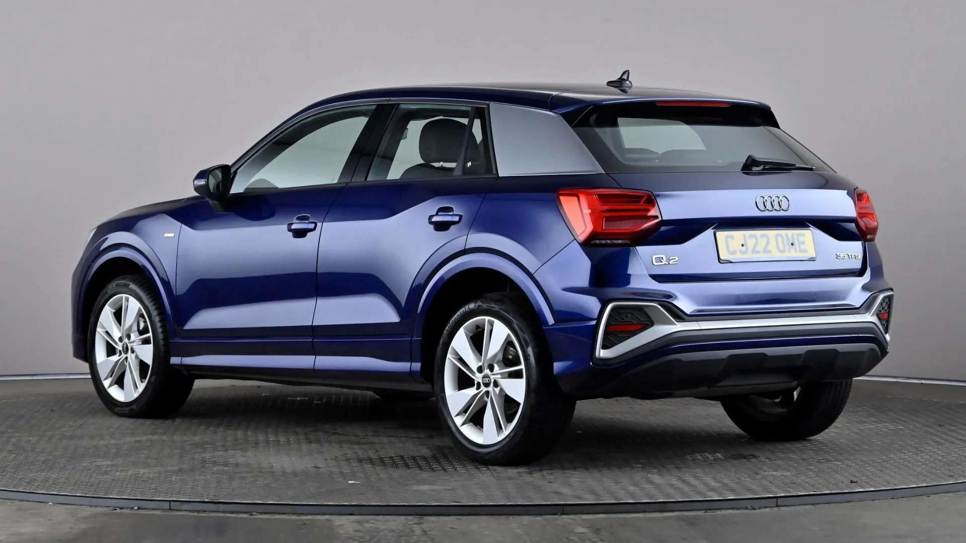 A 2022 AUDI Q2 35 TFSI S Line S Tronic A 2022 AUDI Q2 35 TFSI S Line S Tronic