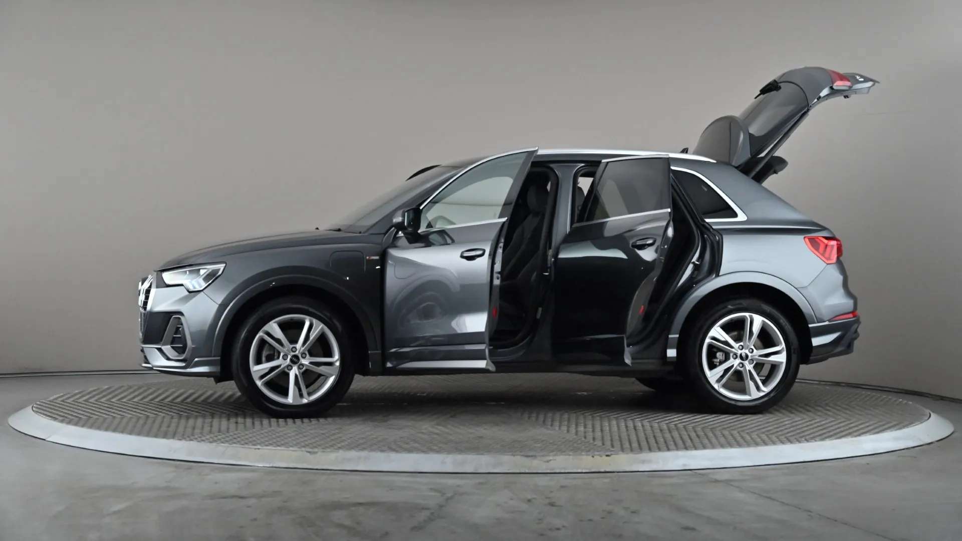 2023 AUDI Q3 2023 AUDI Q3
