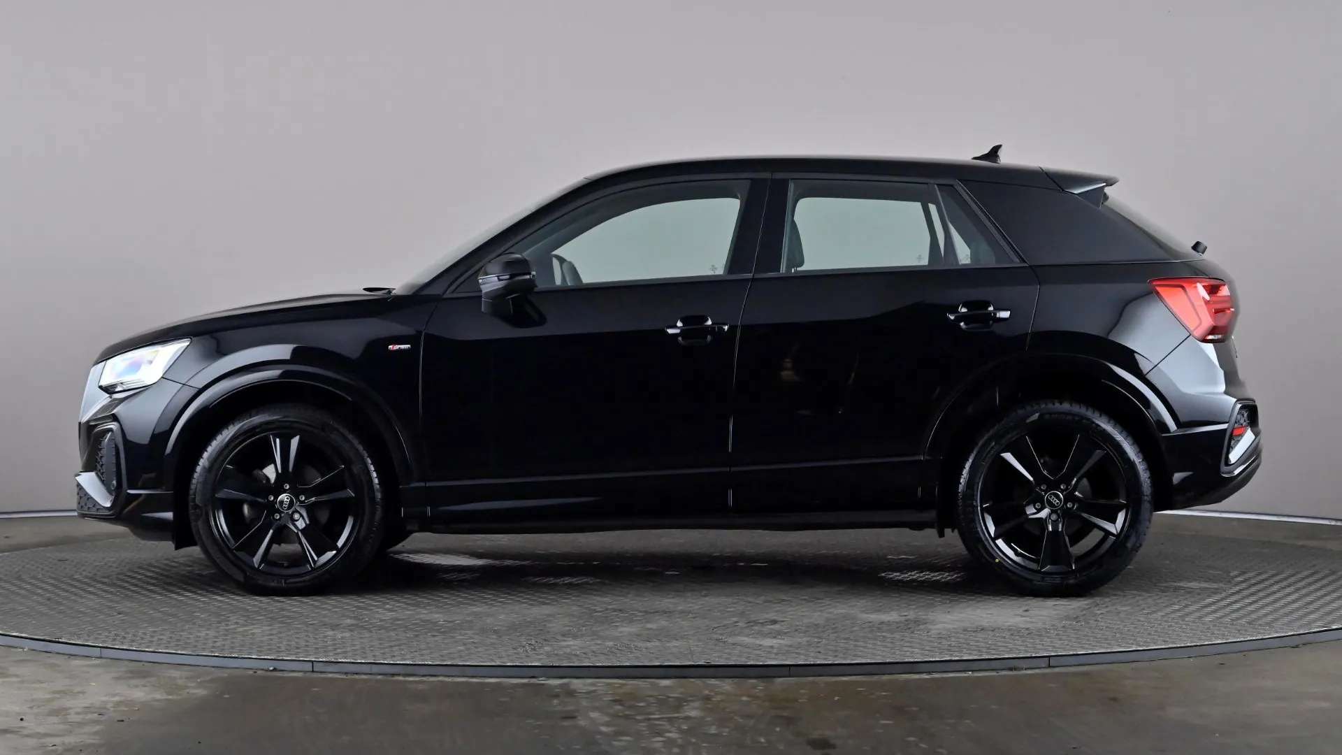 A 2023 AUDI Q2 35 TFSI S Line S Tronic A 2023 AUDI Q2 35 TFSI S Line S Tronic