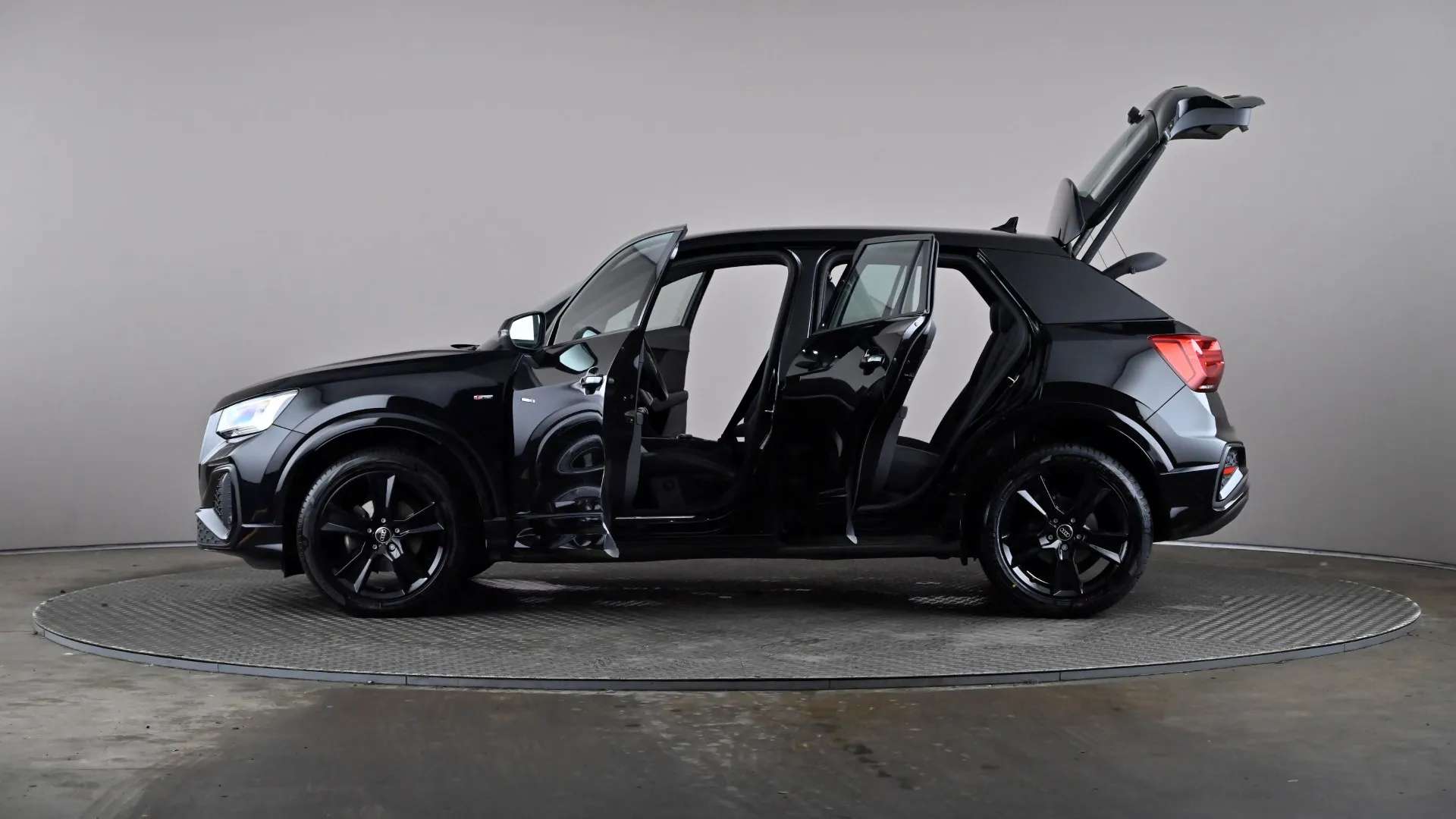 2023 AUDI Q2 2023 AUDI Q2