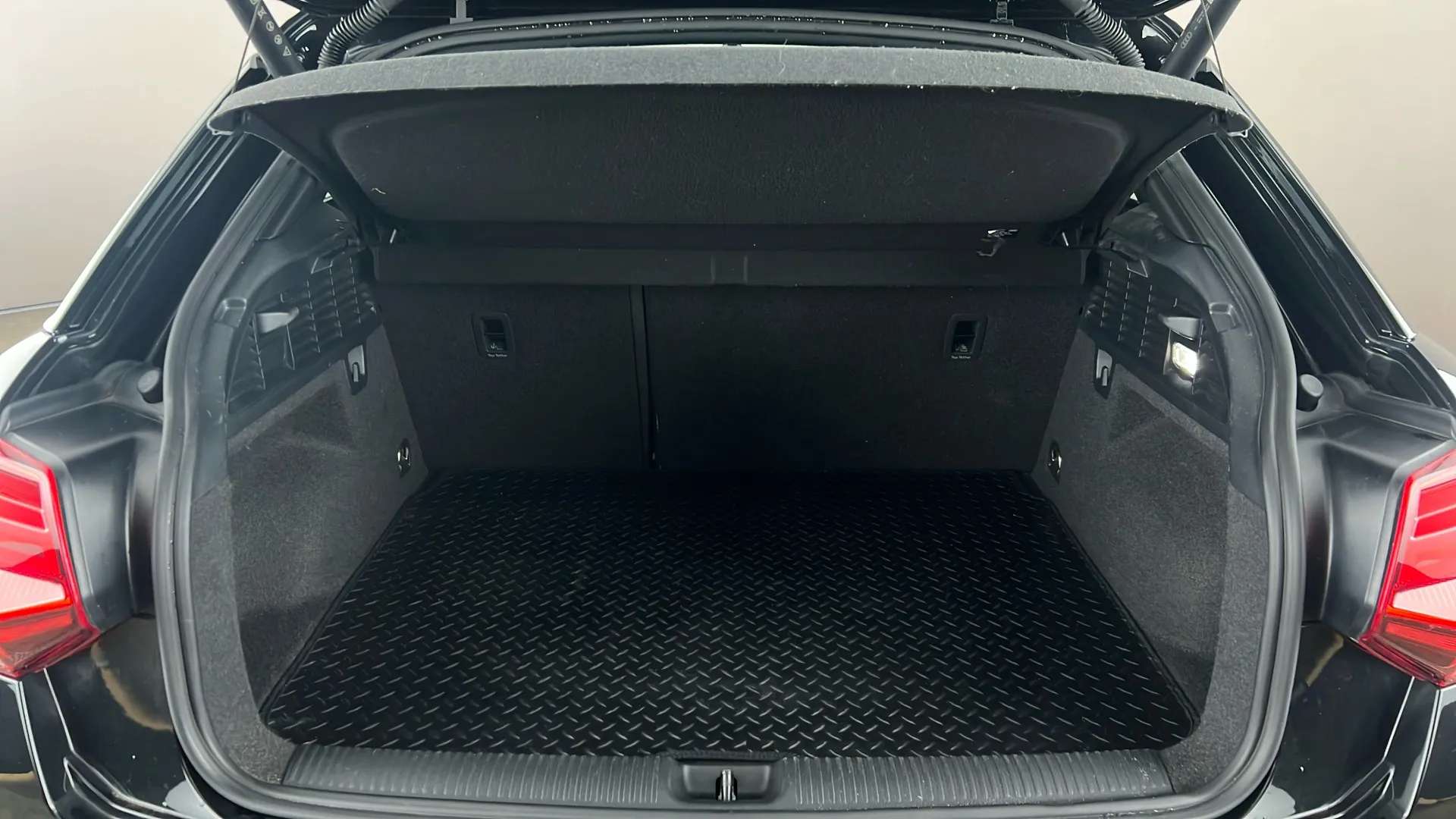 2023 AUDI Q2 2023 AUDI Q2
