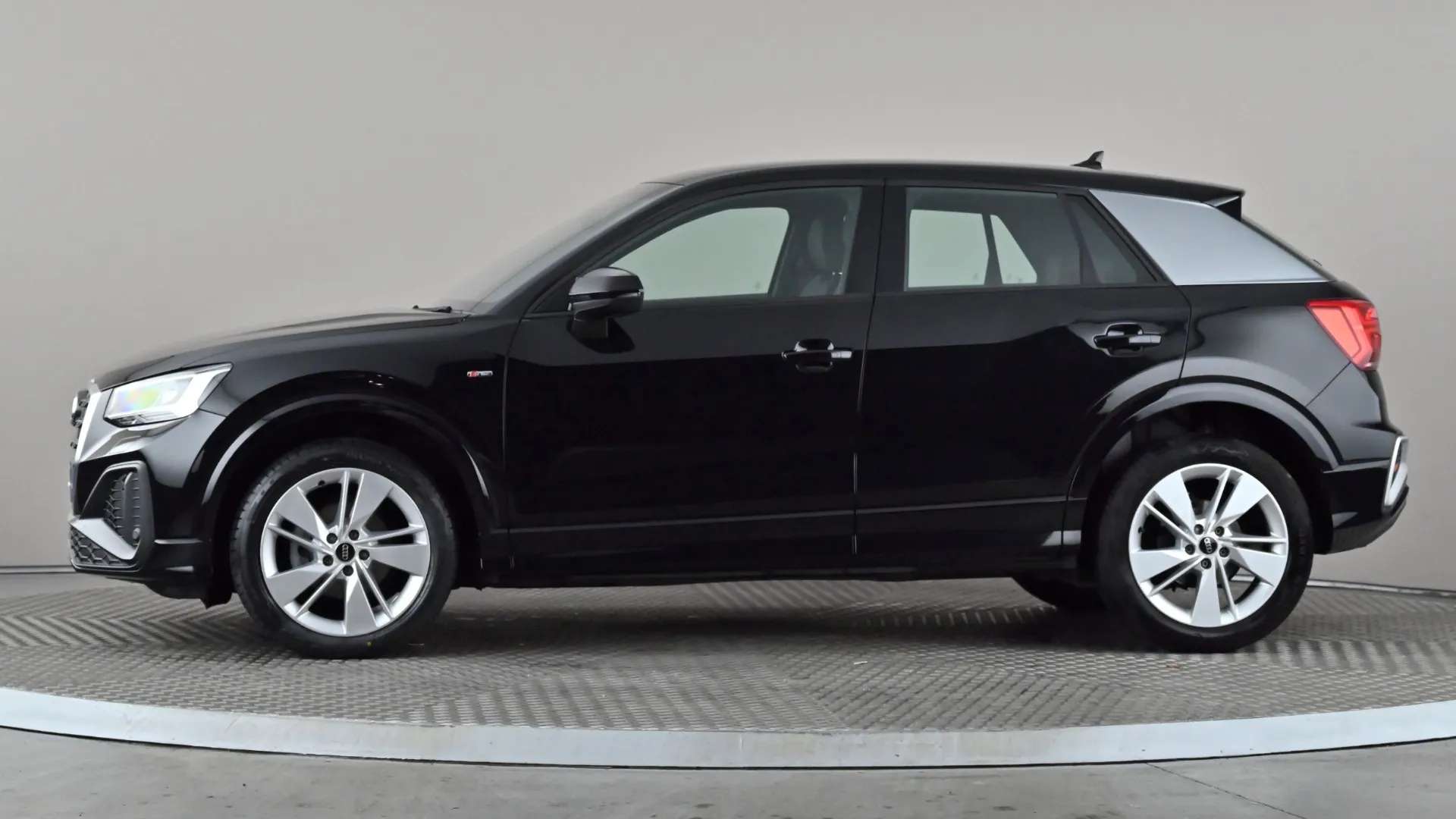A 2023 AUDI Q2 35 TFSI S Line S Tronic A 2023 AUDI Q2 35 TFSI S Line S Tronic
