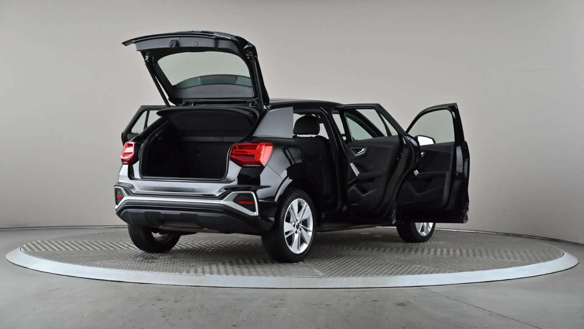 2023 AUDI Q2 2023 AUDI Q2