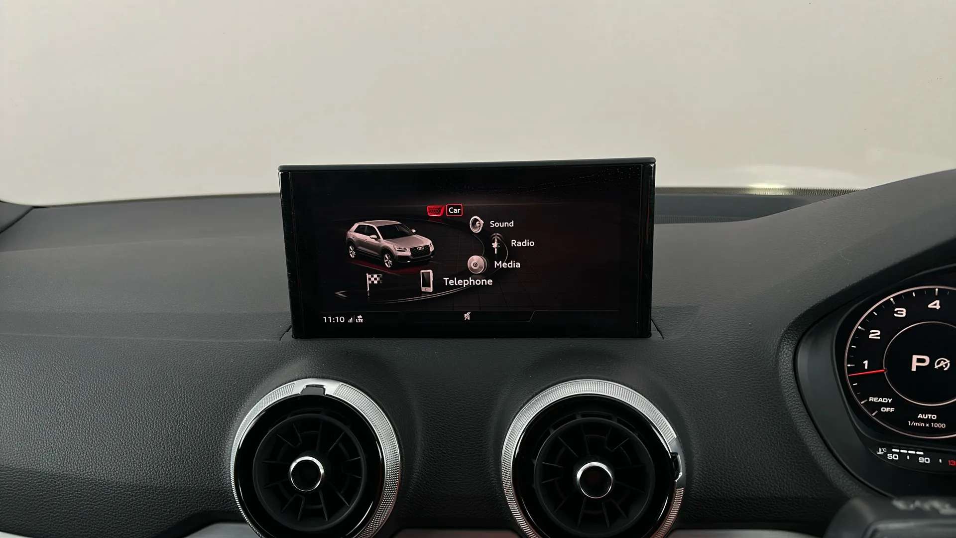 2023 AUDI Q2 2023 AUDI Q2