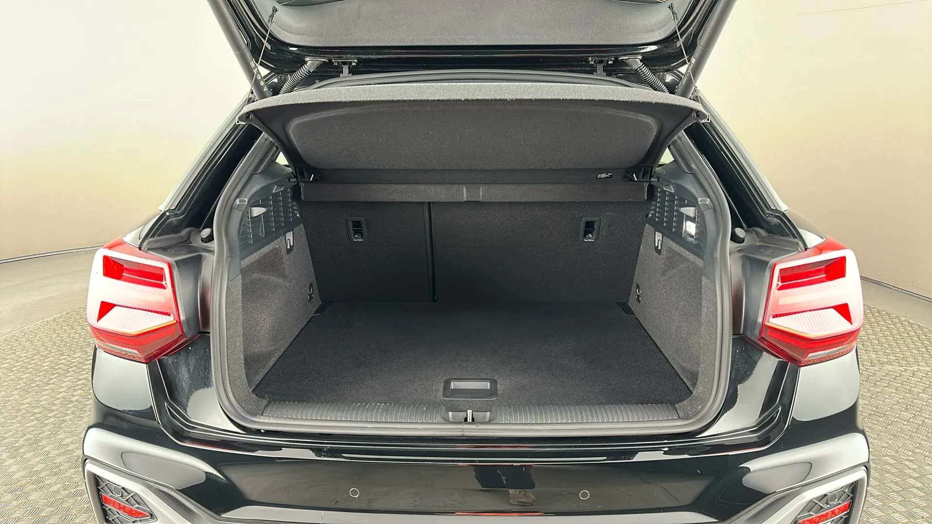 2023 AUDI Q2 2023 AUDI Q2