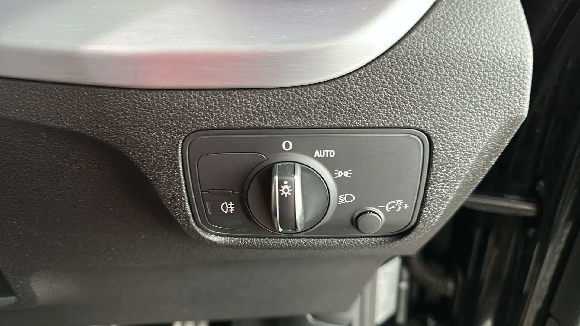2023 AUDI Q2 2023 AUDI Q2