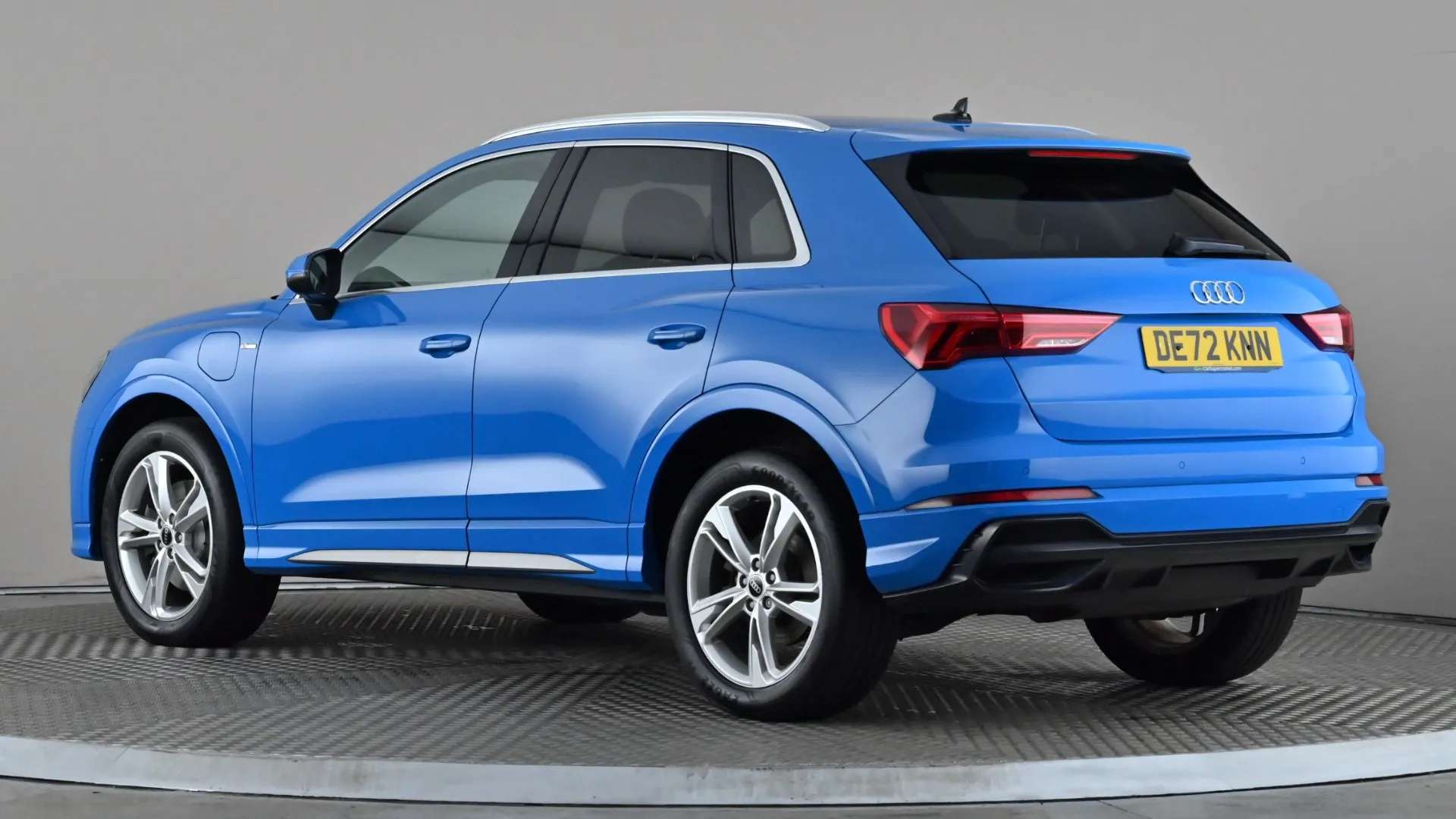 A 2022 AUDI Q3 45 TFSI e S Line S Tronic A 2022 AUDI Q3 45 TFSI e S Line S Tronic