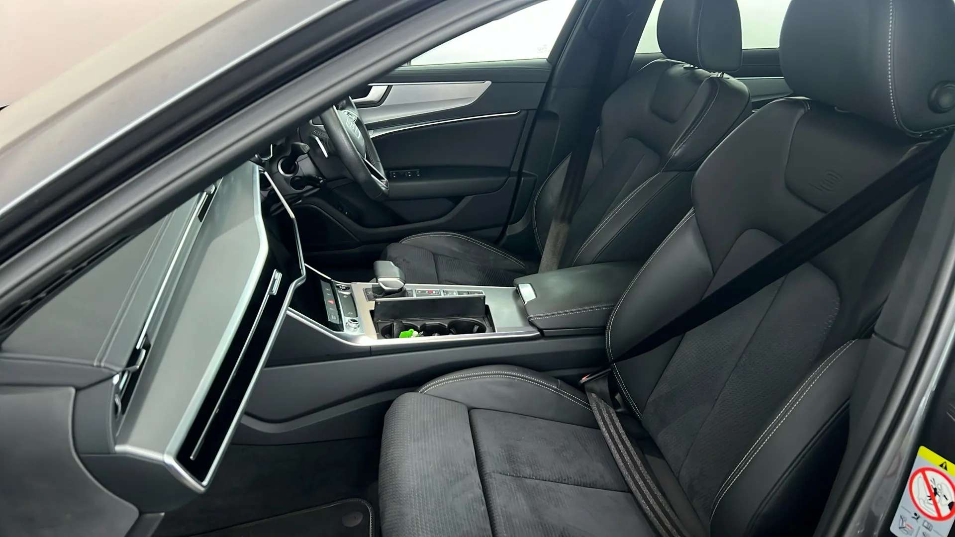 2022 AUDI A6 2022 AUDI A6