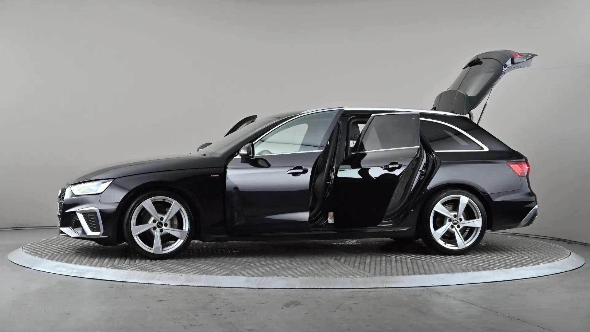 2022 AUDI A4 2022 AUDI A4